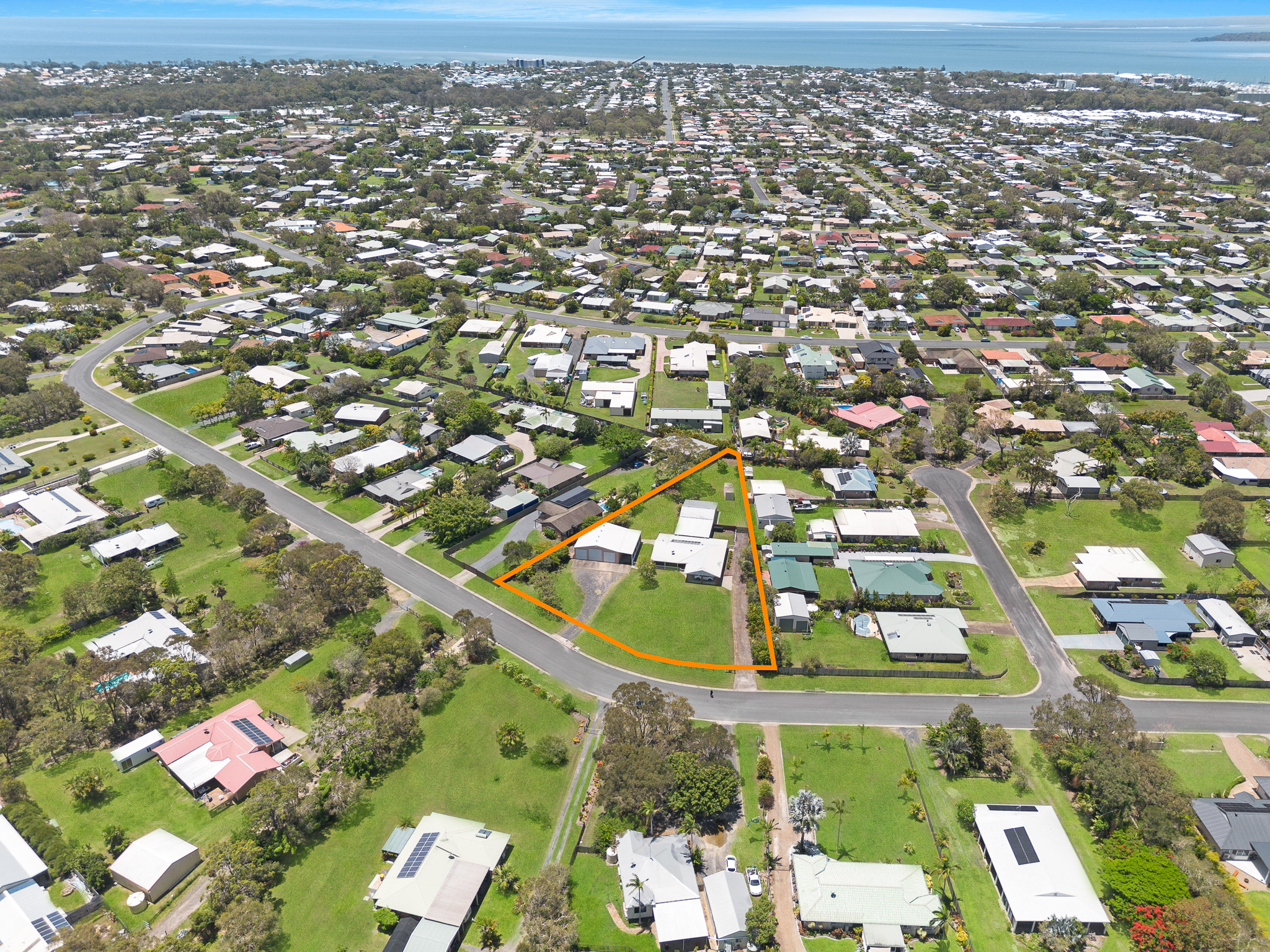 40-46 Ladbroke Cresent, URANGAN, QLD 4655 AUS