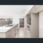 12 Venus Street, URRAWEEN, QLD 4655 AUS