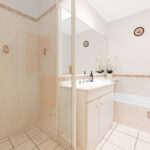 7 Brooke Court, TORQUAY, QLD 4655 AUS