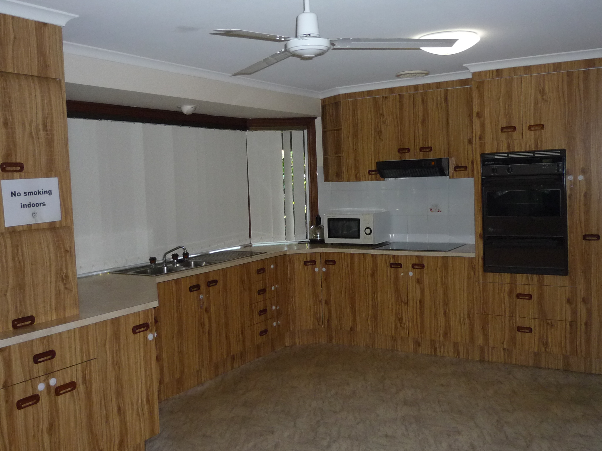 17 William Street, URANGAN, QLD 4655 AUS