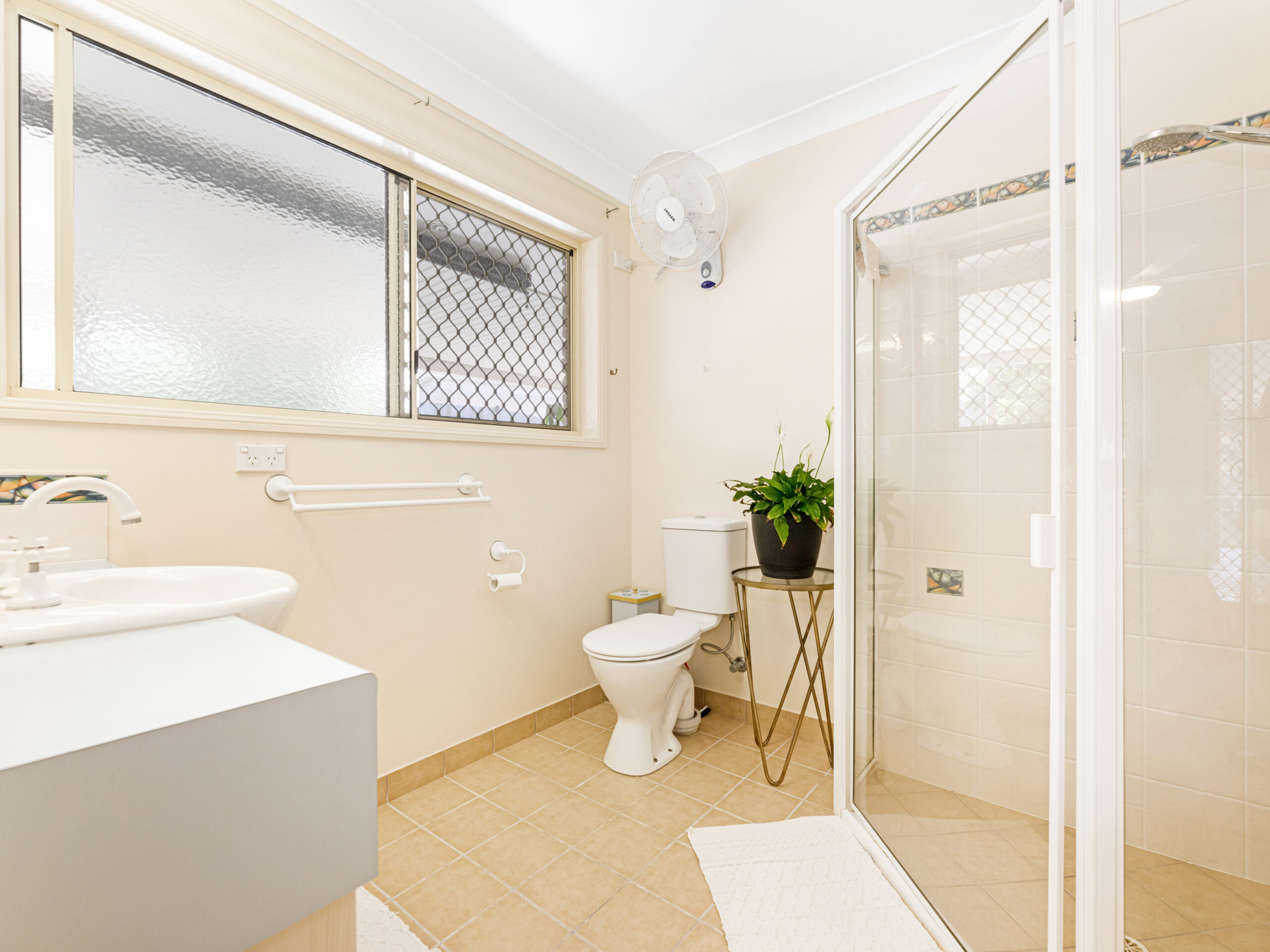 14 Turnbull Court, URANGAN, QLD 4655 AUS