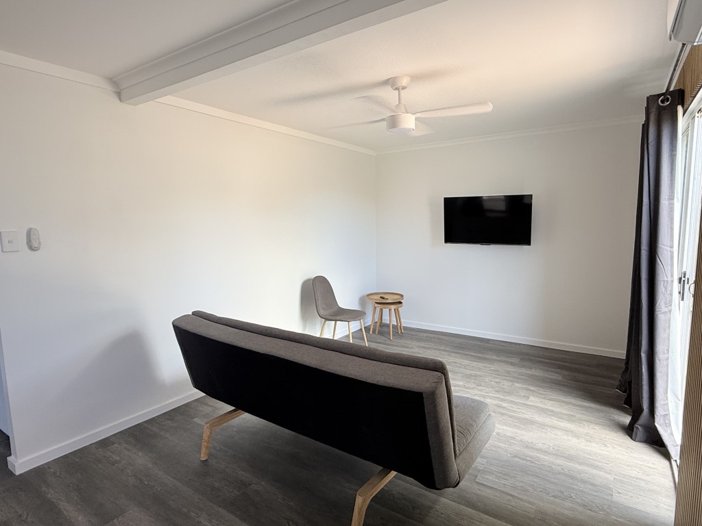 42 Queens Road, SCARNESS, QLD 4655 AUS