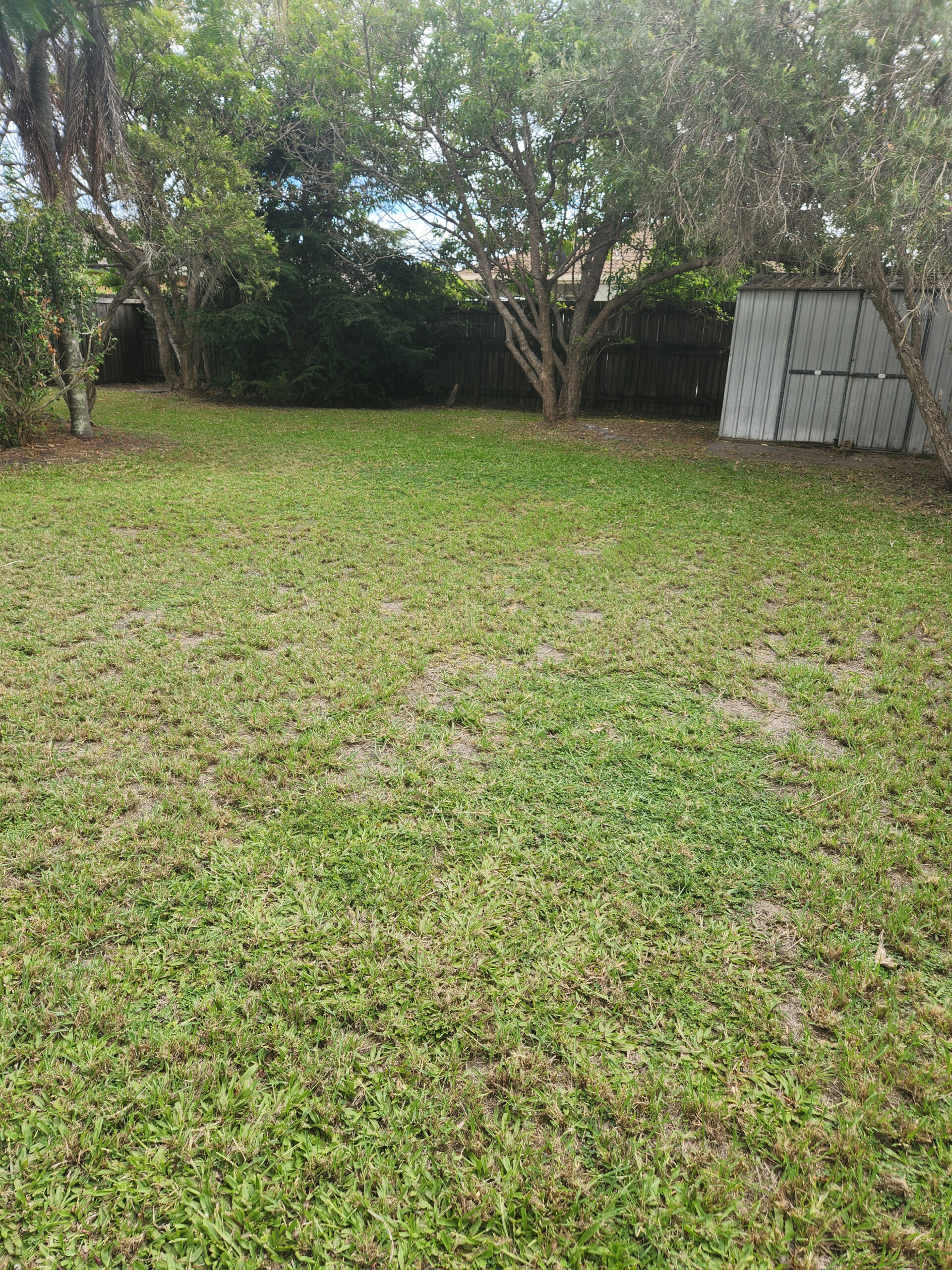 10 Twolyn Street, URANGAN, QLD 4655 AUS