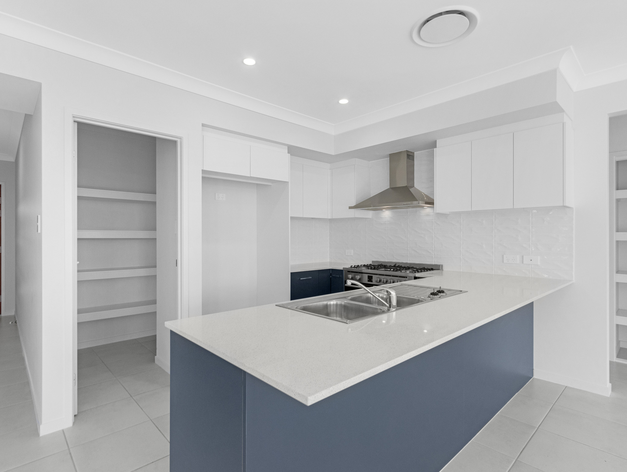 69 Jannik Terrace, PIALBA, QLD 4655 AUS