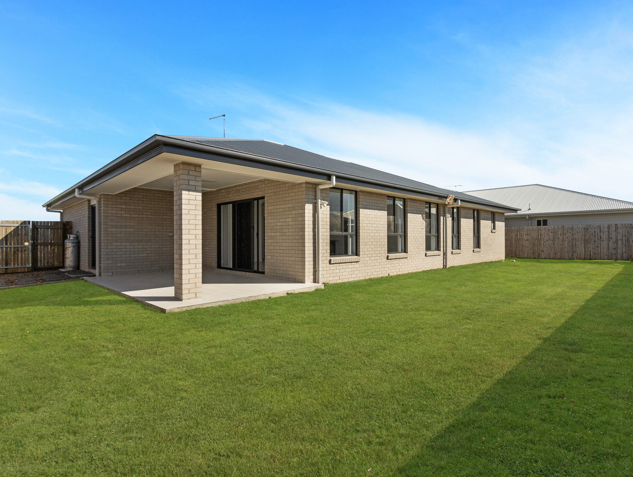 69 Jannik Terrace, PIALBA, QLD 4655 AUS