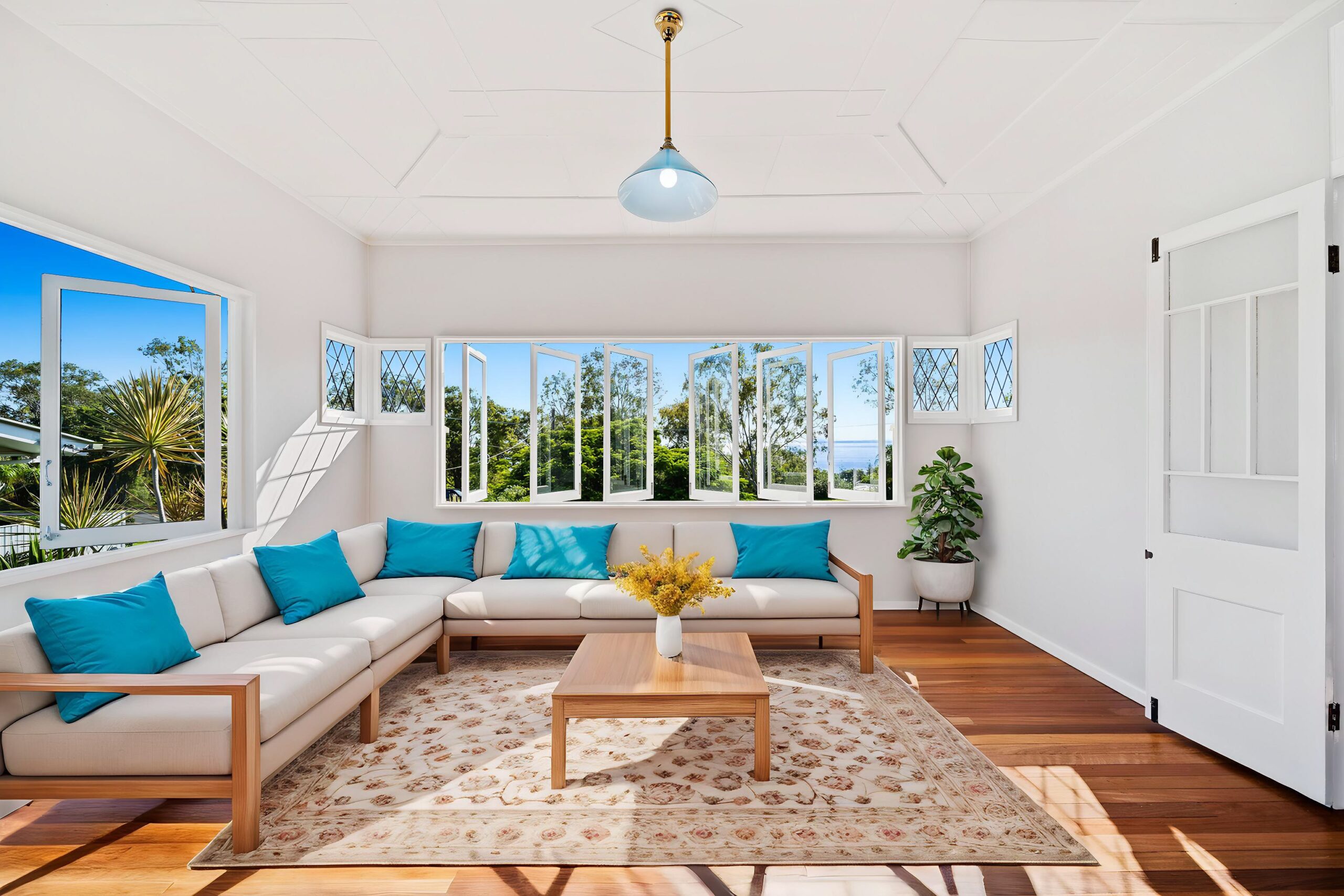 185 Esplanade, POINT VERNON, QLD 4655 AUS