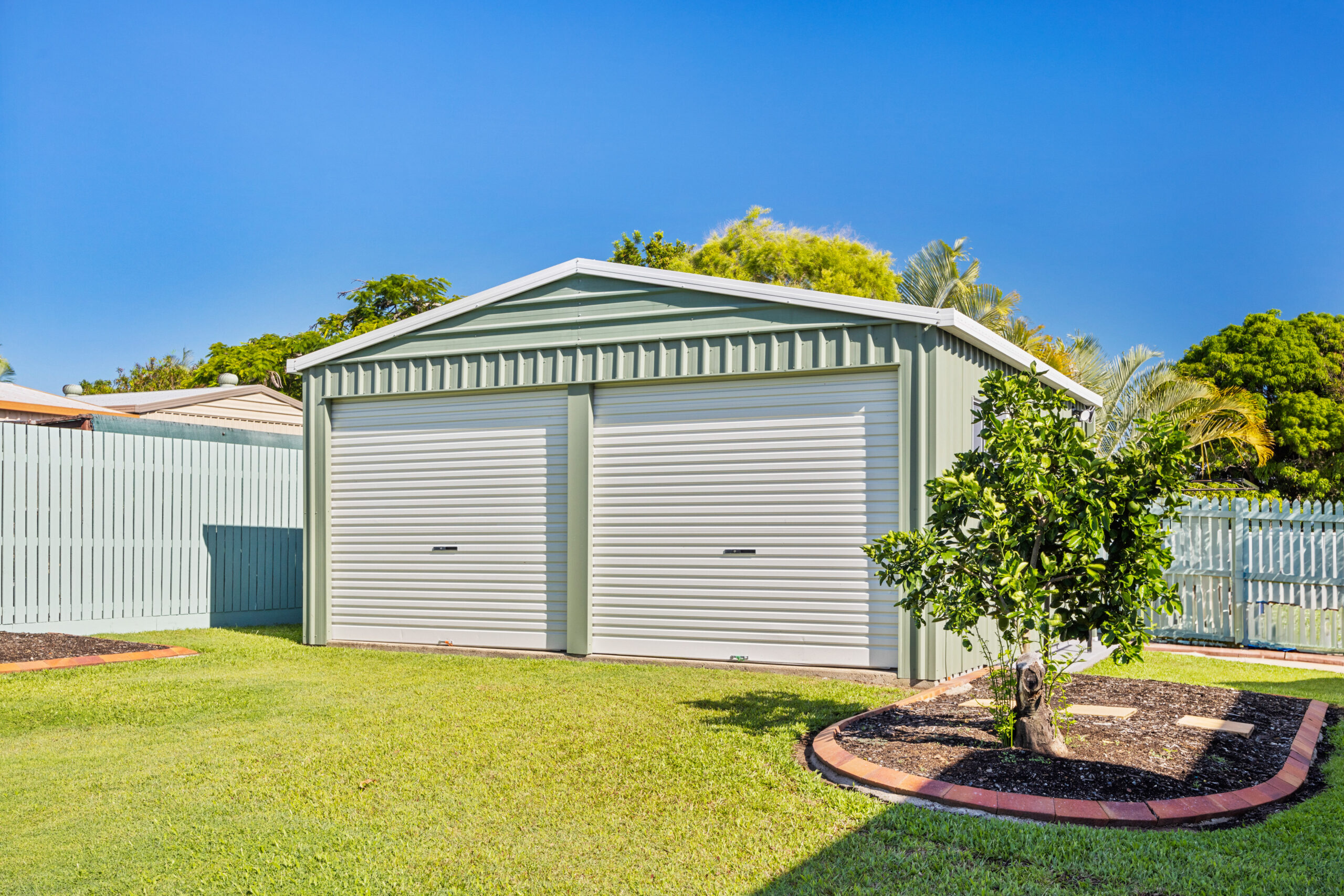 185 Esplanade, POINT VERNON, QLD 4655 AUS