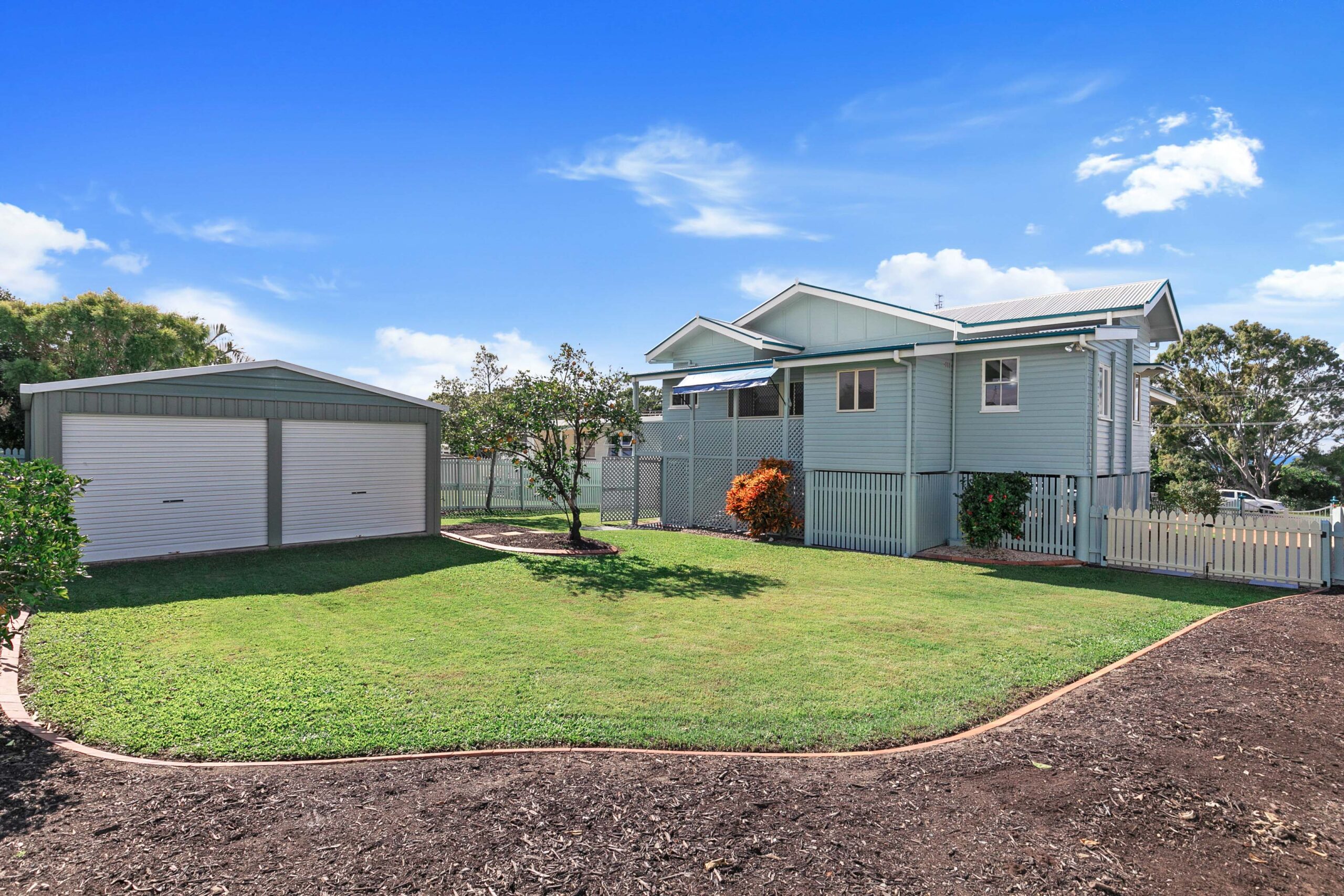185 Esplanade, POINT VERNON, QLD 4655 AUS