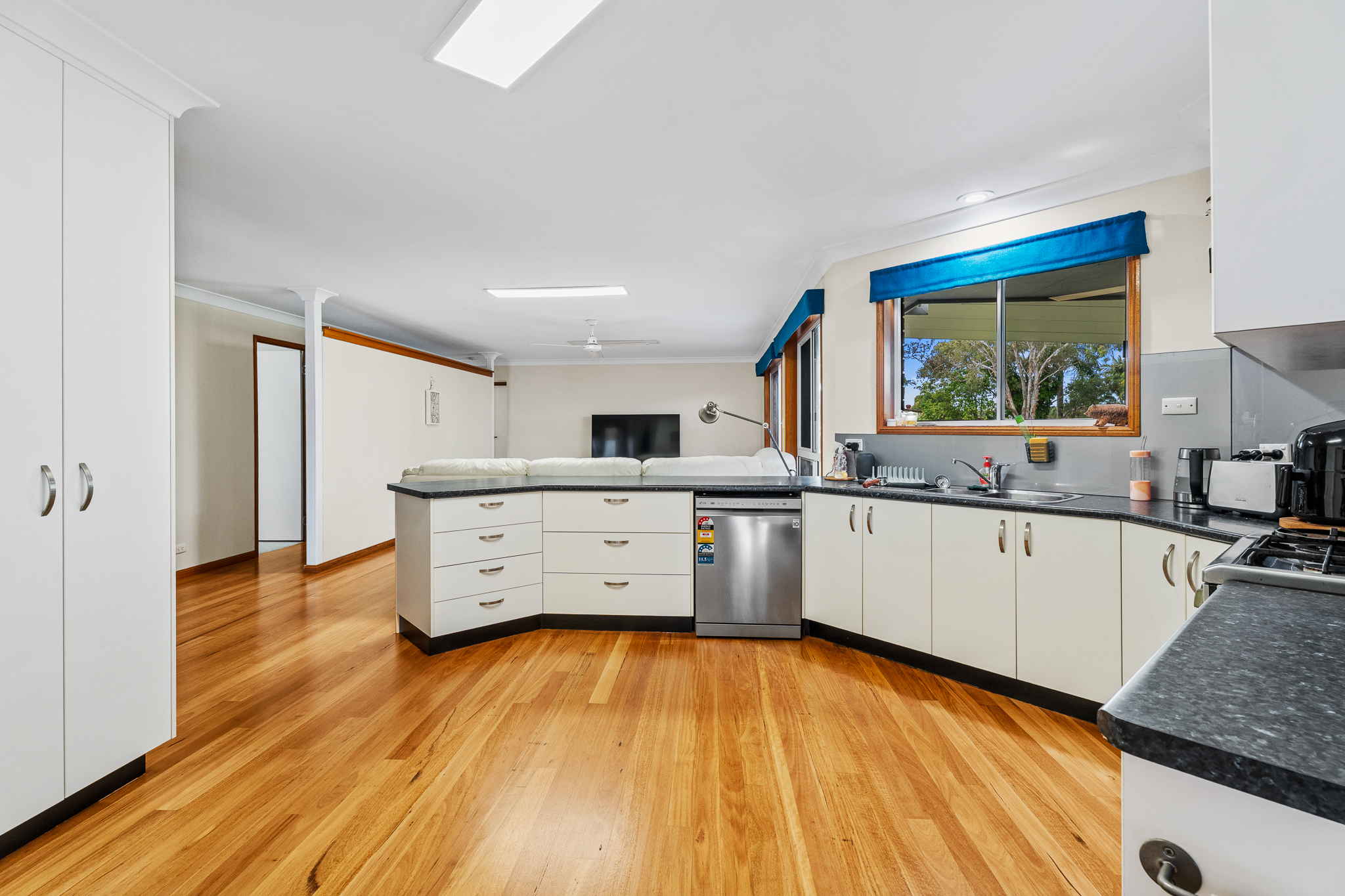 16 Layde Court, URANGAN, QLD 4655 AUS