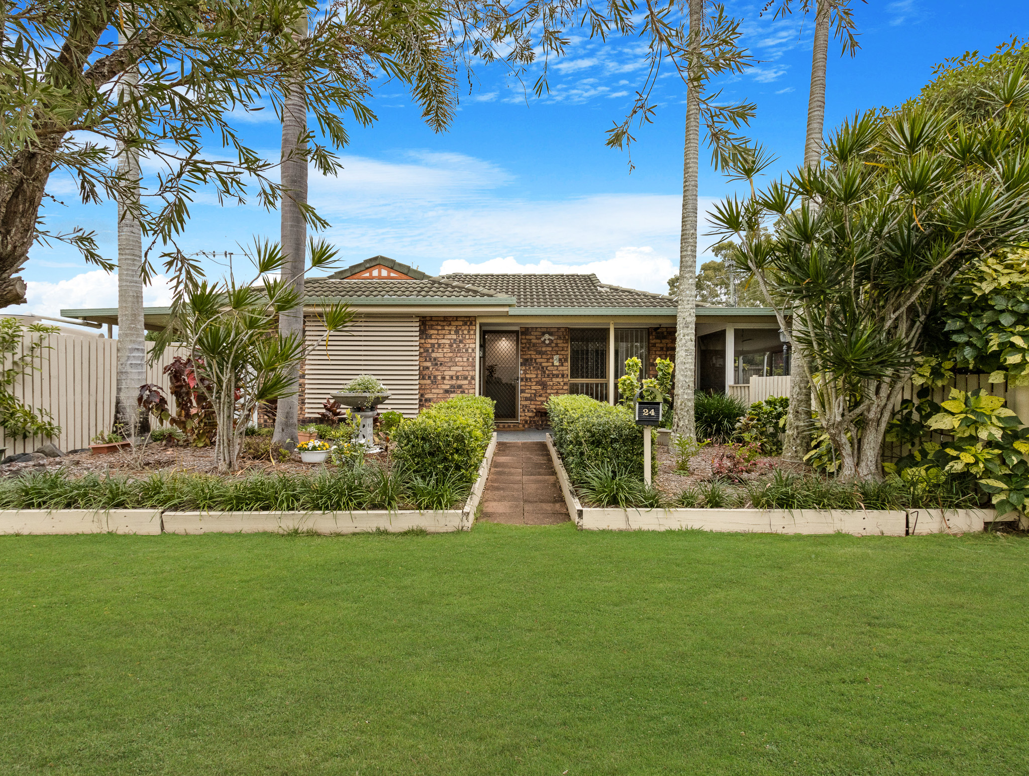 24 Goodwin Avenue, POINT VERNON, QLD 4655 AUS