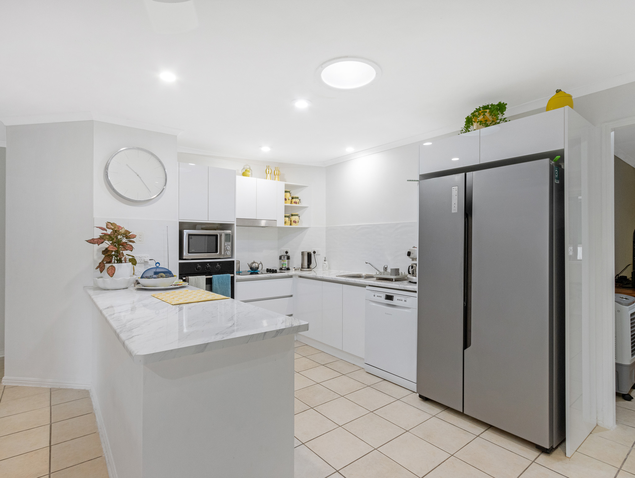 24 Goodwin Avenue, POINT VERNON, QLD 4655 AUS