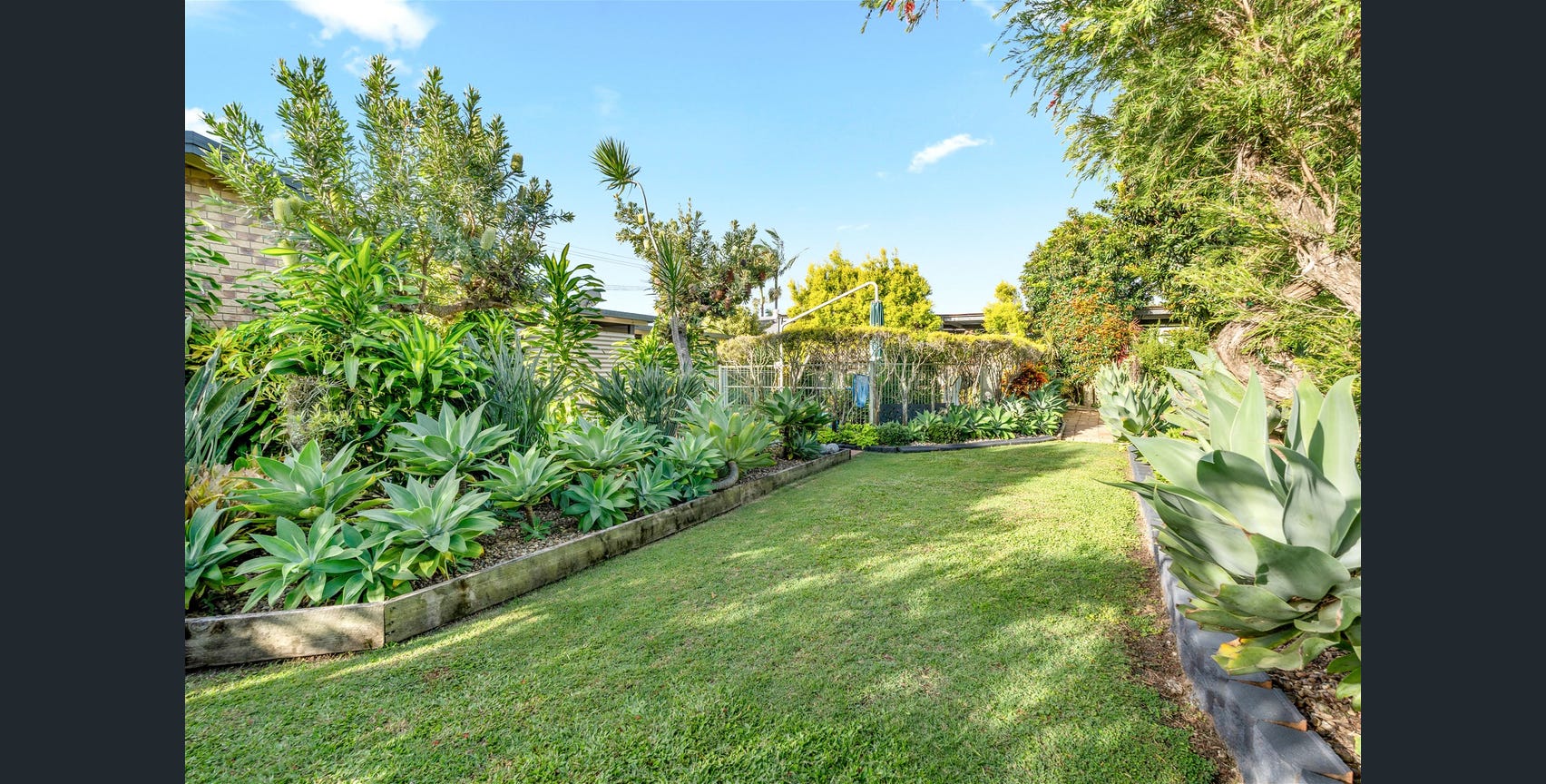 60 Dover Street, PIALBA, QLD 4655 AUS