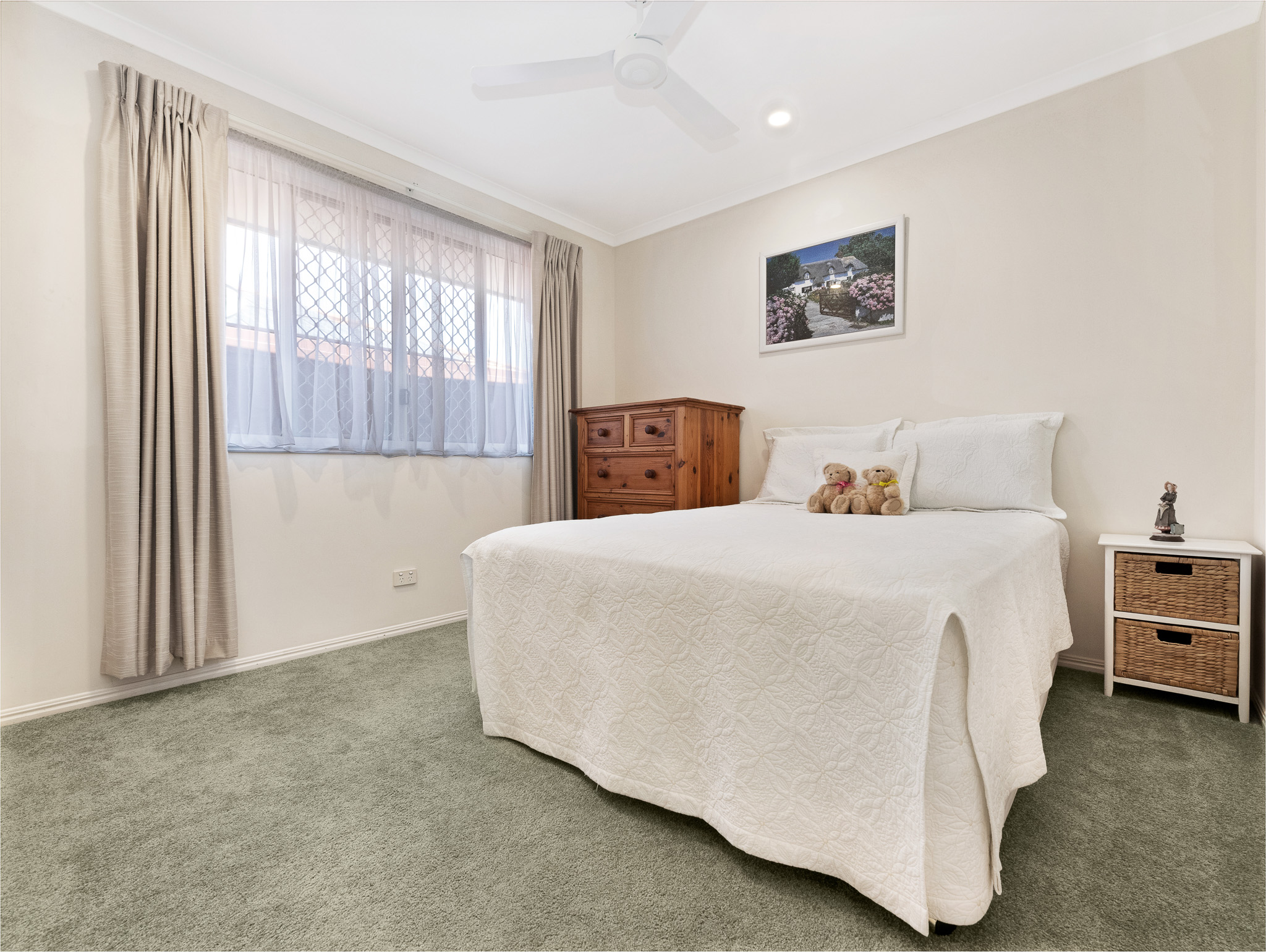 7 Brooke Court, TORQUAY, QLD 4655 AUS