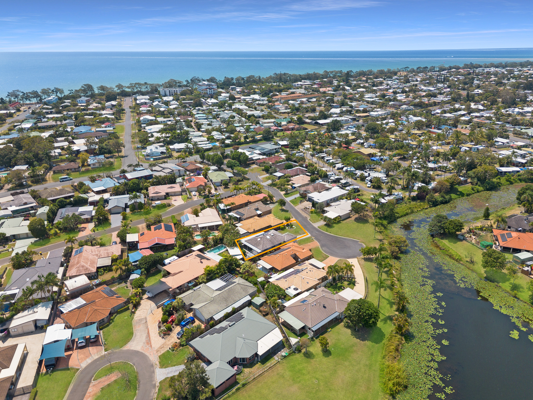 7 Brooke Court, TORQUAY, QLD 4655 AUS