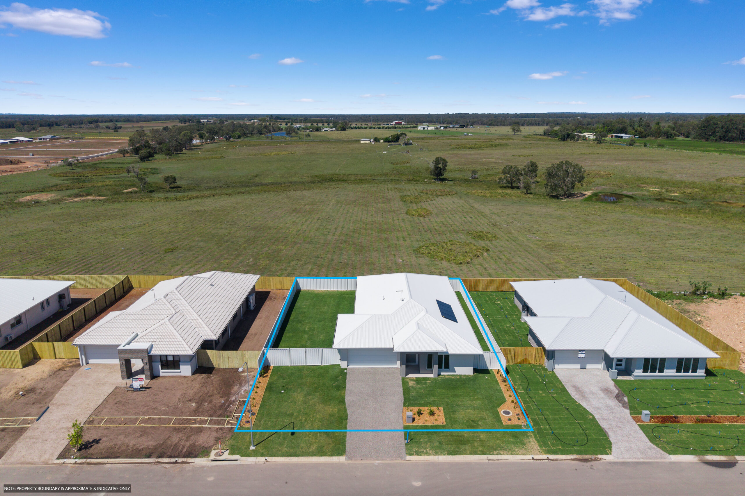 18 Katherine Way, NIKENBAH, QLD 4655 AUS