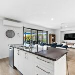 1/134 Exeter Street, TORQUAY, QLD 4655 AUS