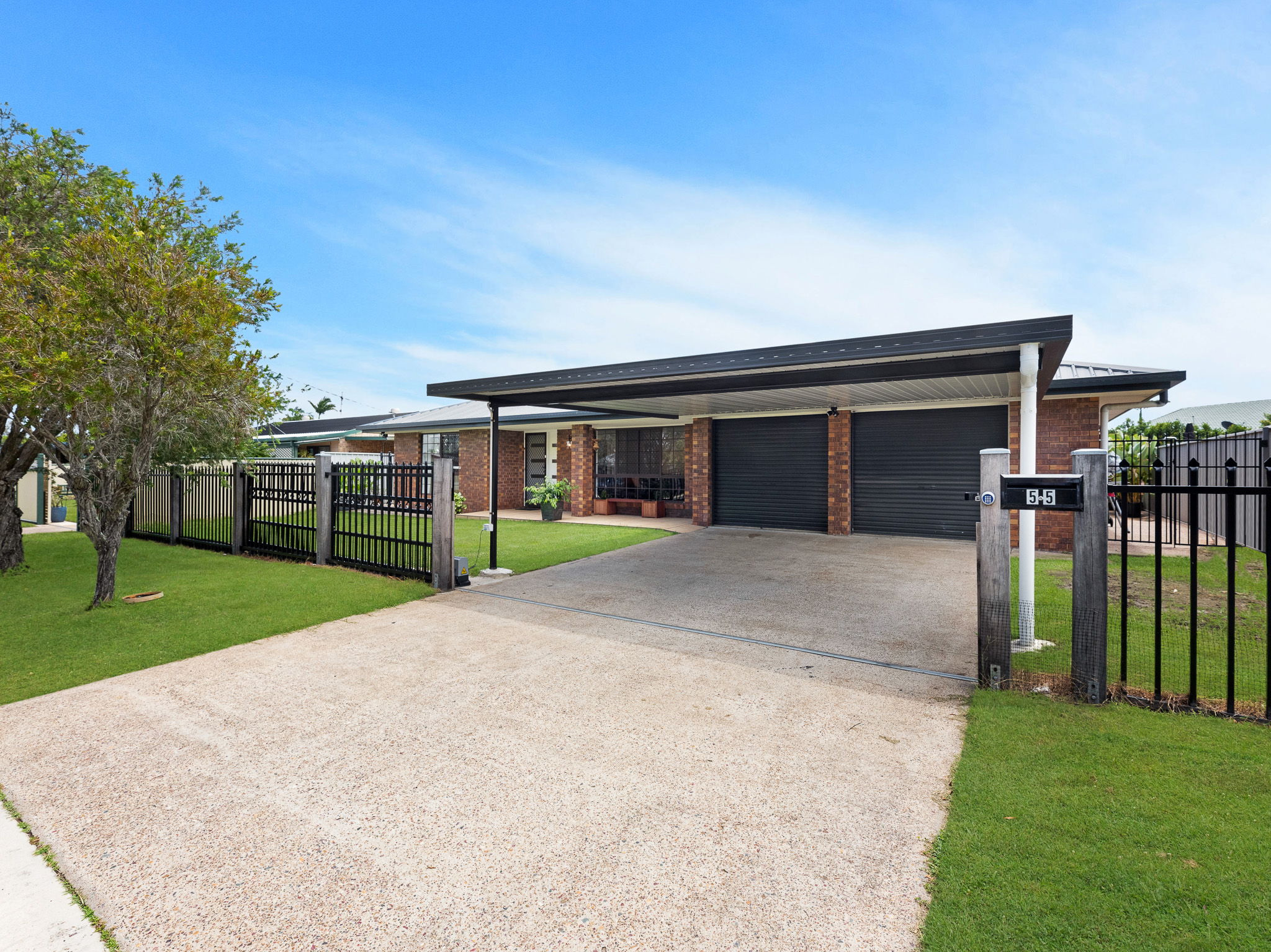 55 Limpus Street, URANGAN, QLD 4655 AUS