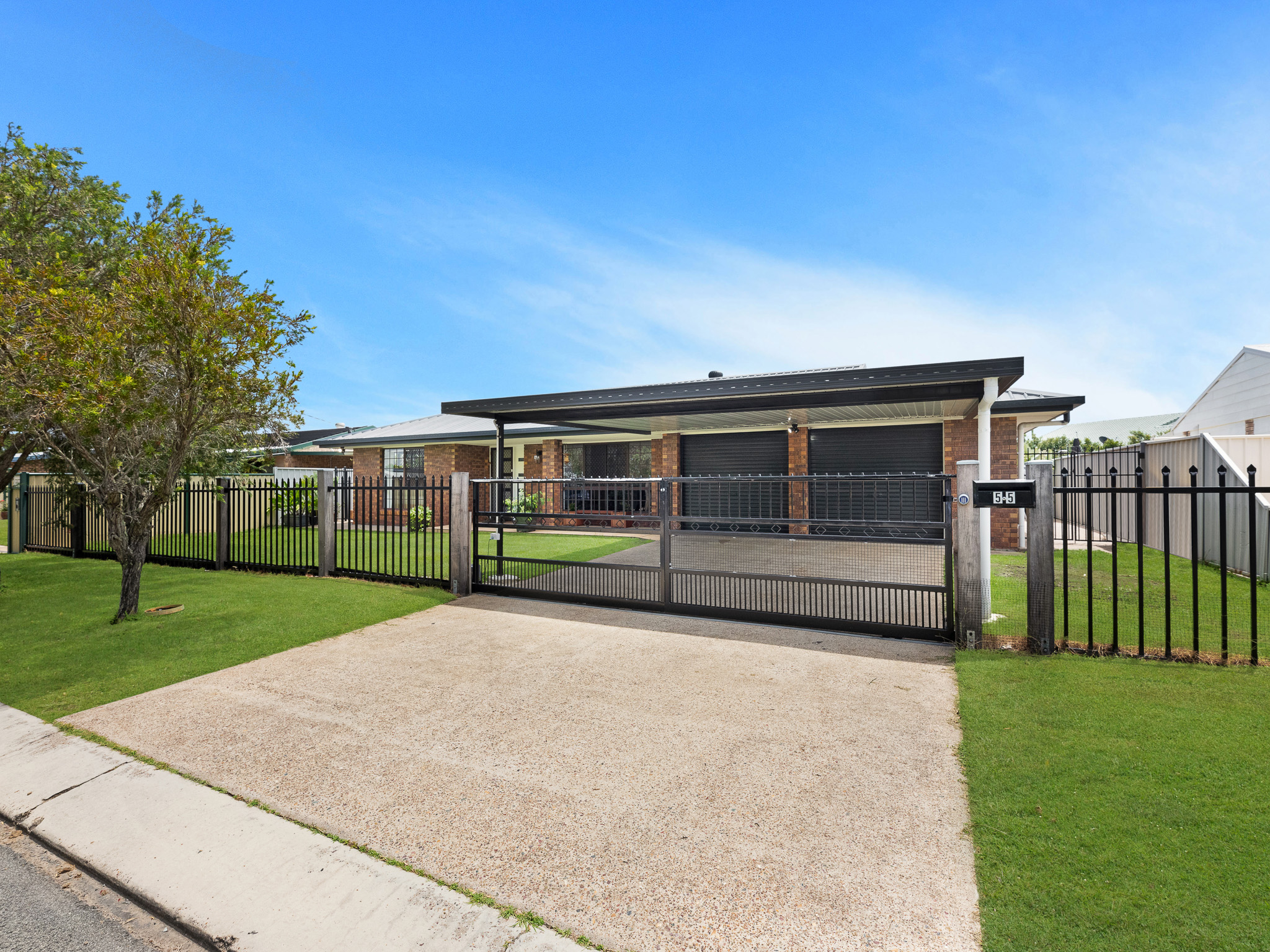 55 Limpus Street, URANGAN, QLD 4655 AUS