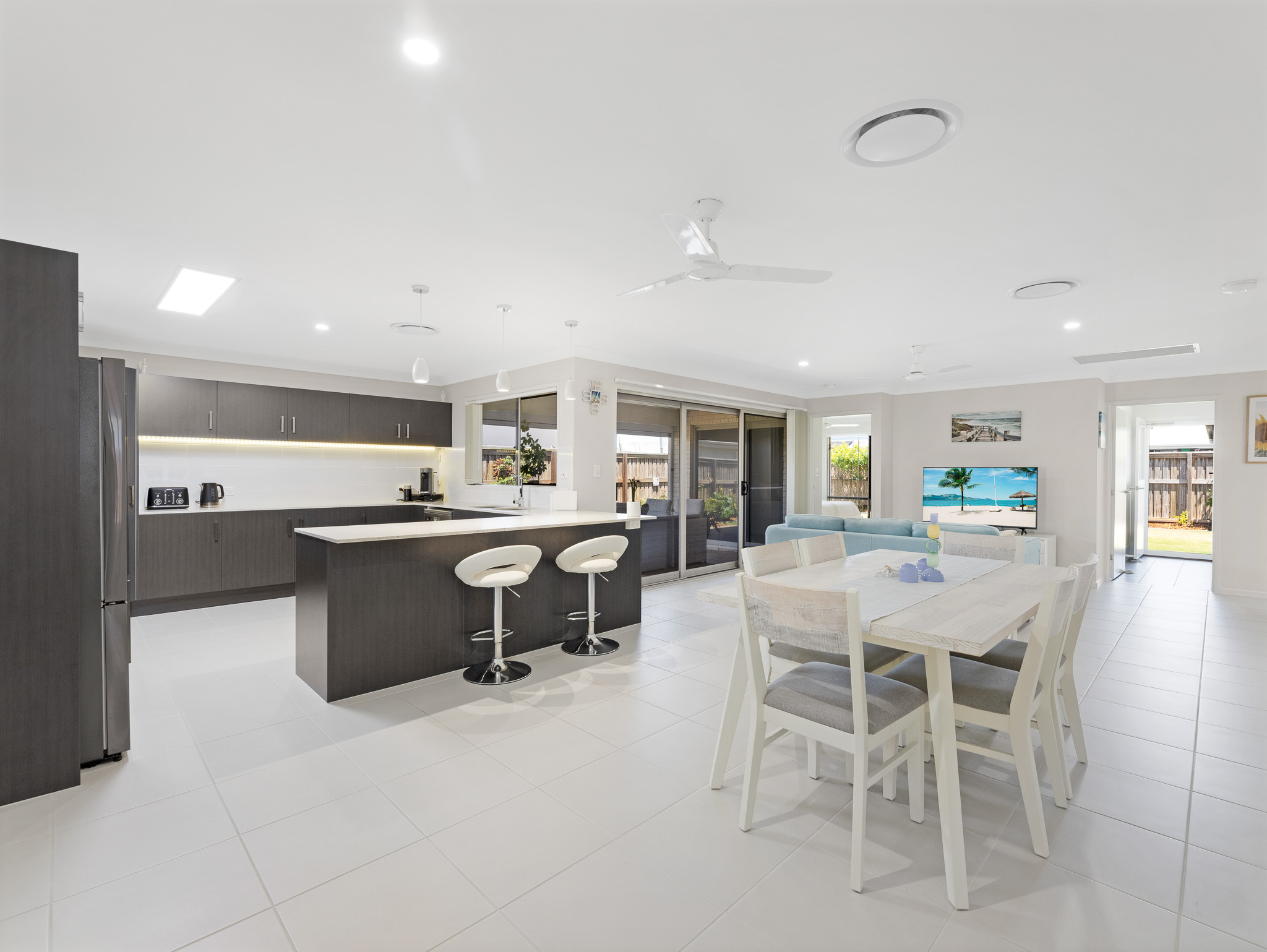 4 Seagull Circuit, POINT VERNON, QLD 4655 AUS