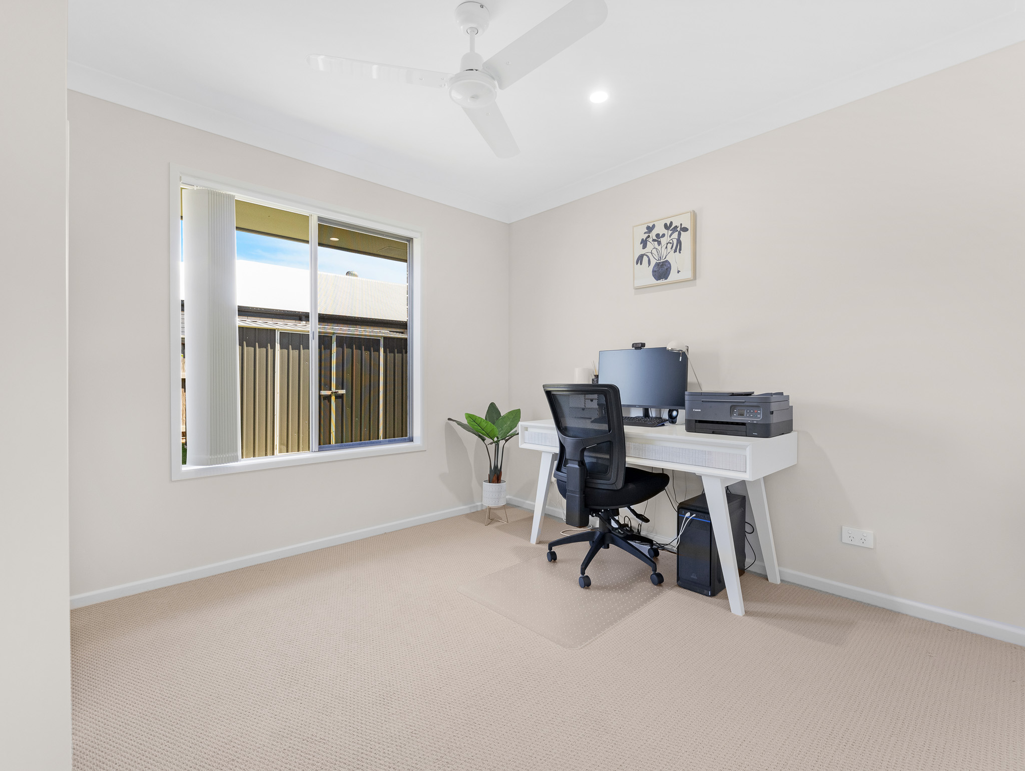 4 Seagull Circuit, POINT VERNON, QLD 4655 AUS