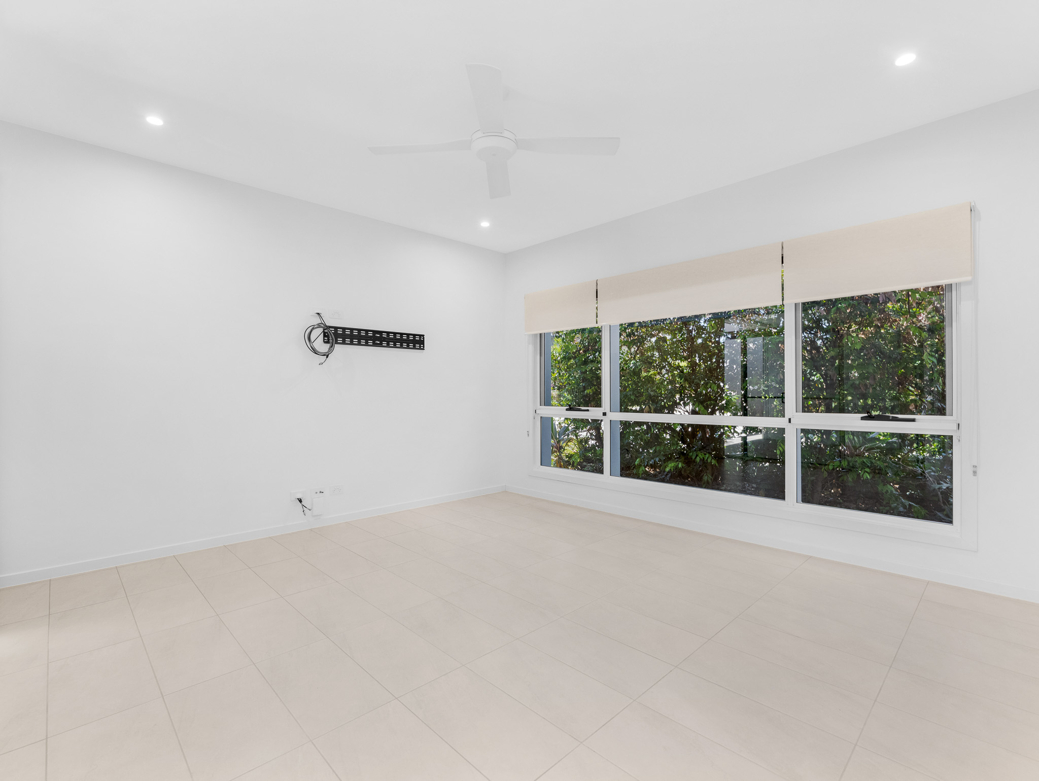 2/1 Latitude Blvde, NIKENBAH, QLD 4655 AUS