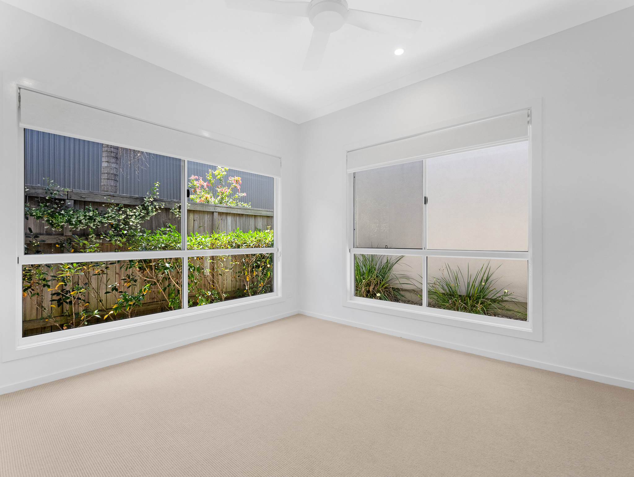 2/1 Latitude Blvde, NIKENBAH, QLD 4655 AUS