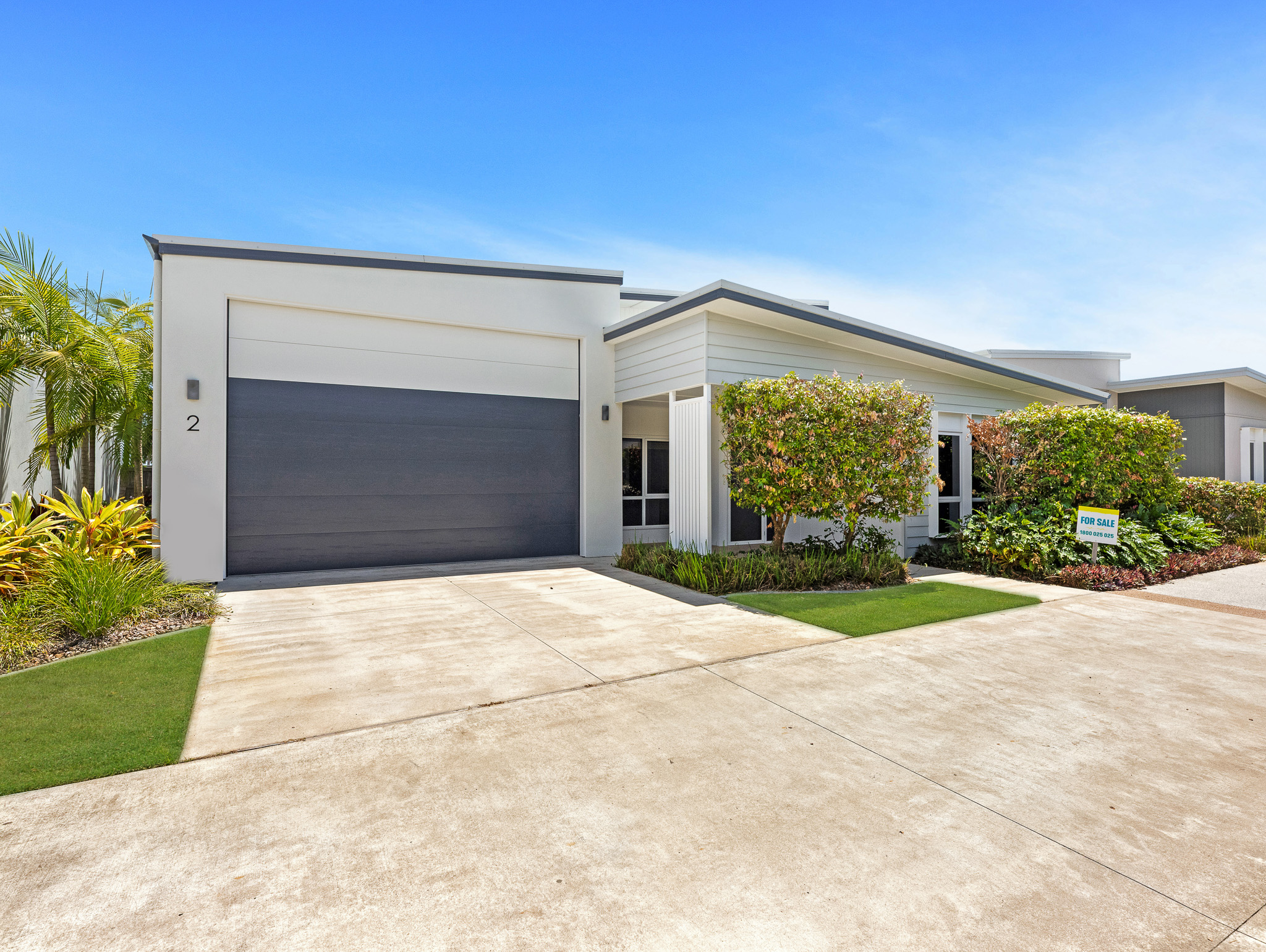 2/1 Latitude Blvde, NIKENBAH, QLD 4655 AUS