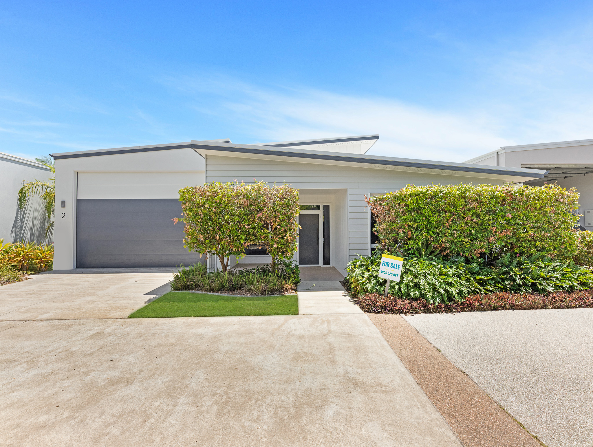 2/1 Latitude Blvde, NIKENBAH, QLD 4655 AUS