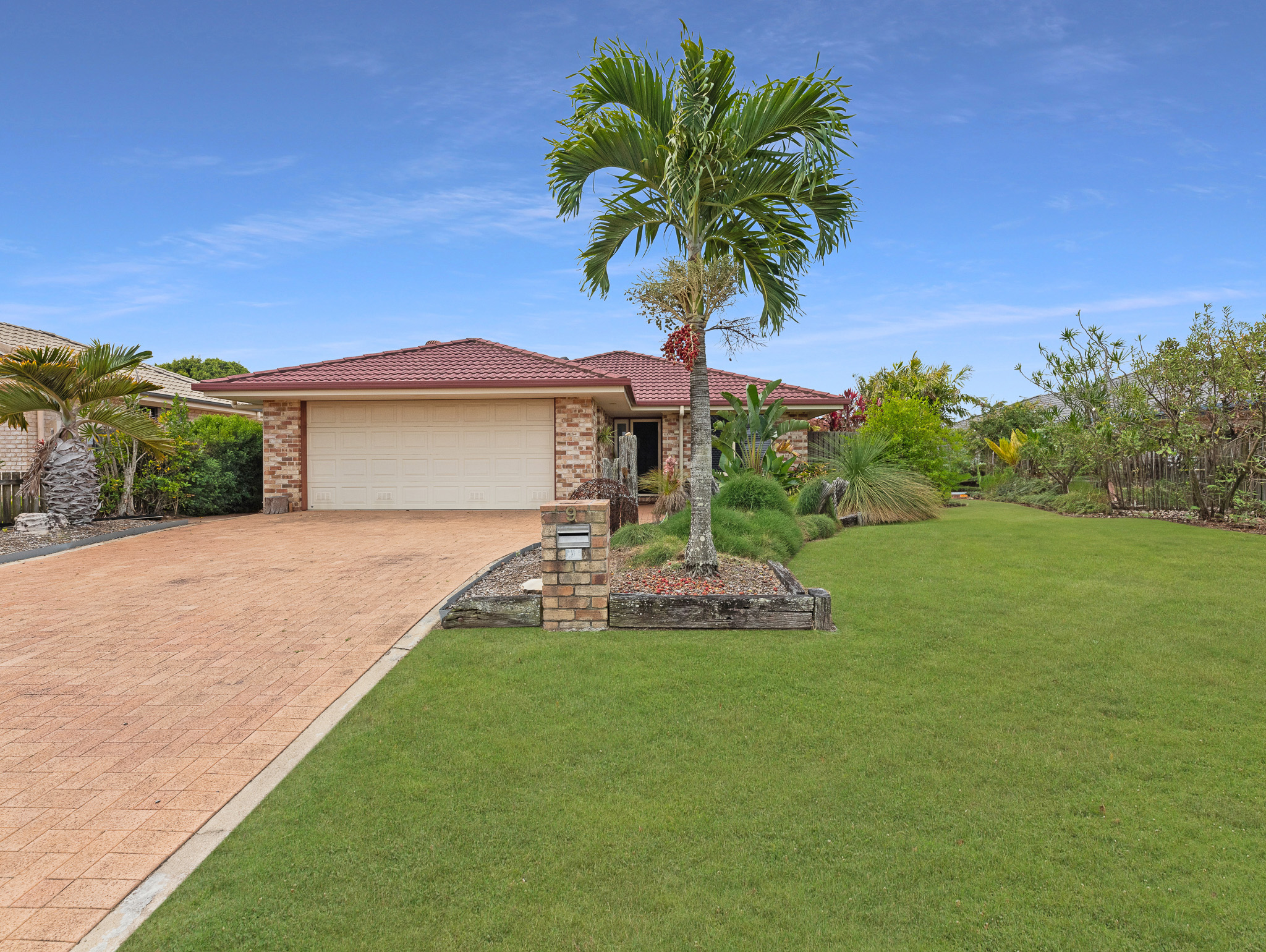 9 Glengarry Court, KAWUNGAN, QLD 4655 AUS