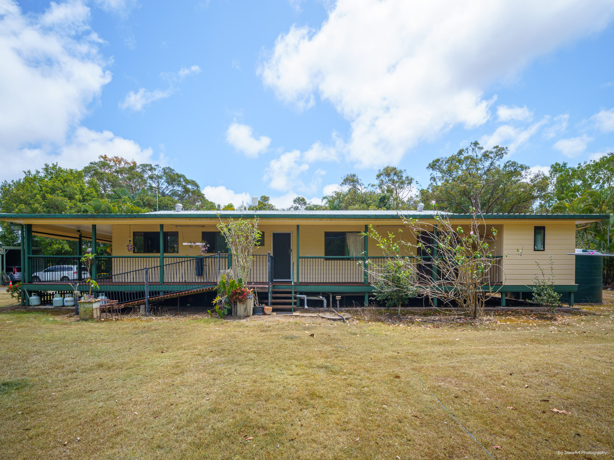 33 Shore Road West, BOORAL, QLD 4655 AUS