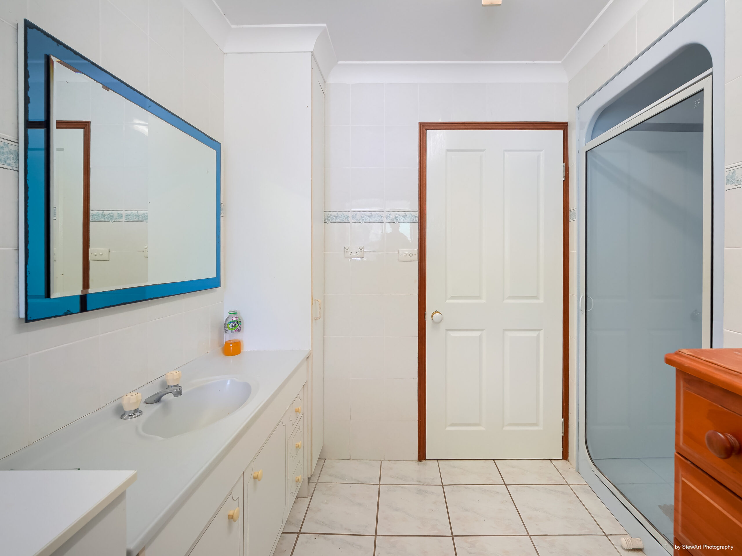 33 Shore Road West, BOORAL, QLD 4655 AUS