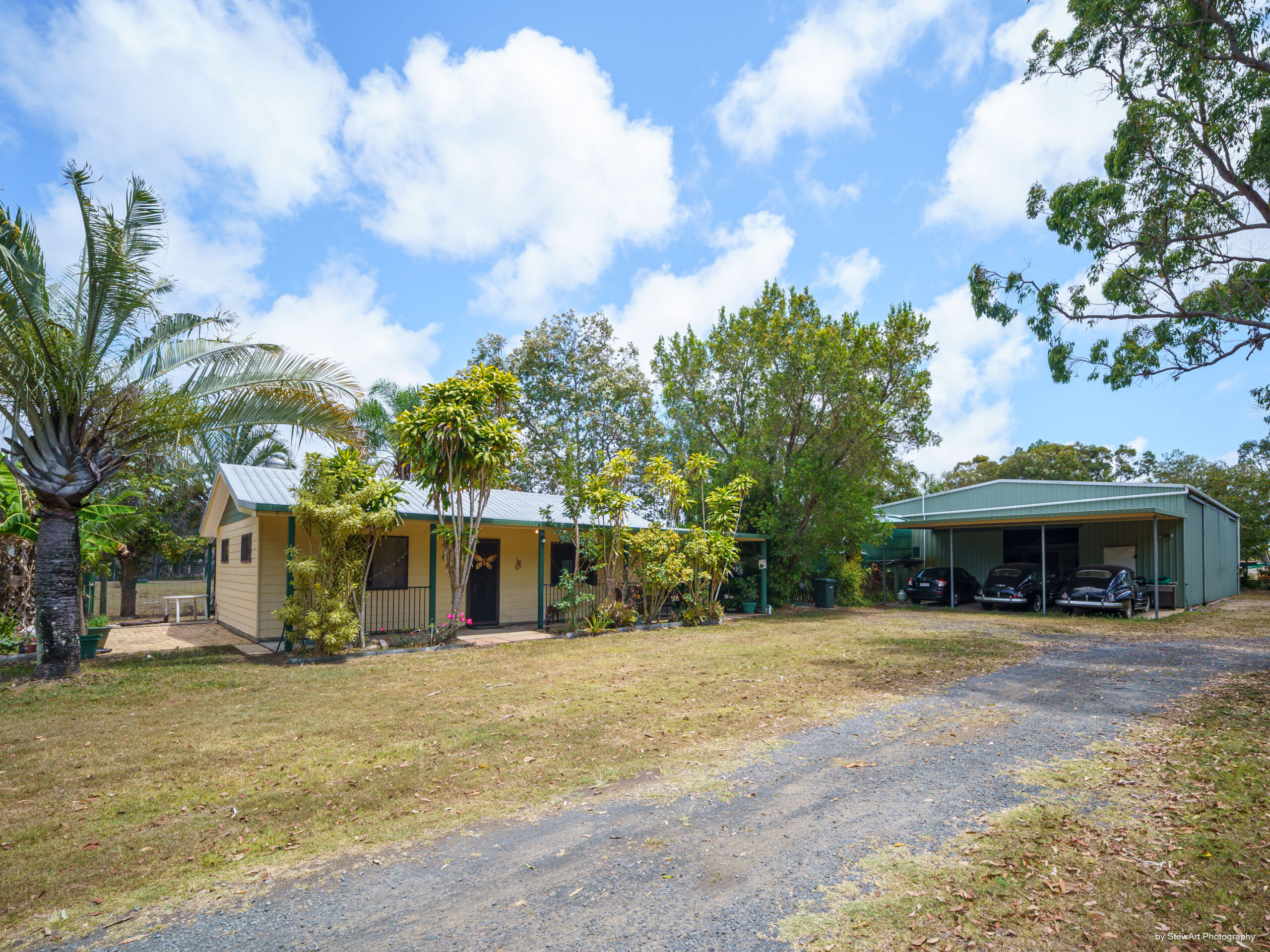 33 Shore Road West, BOORAL, QLD 4655 AUS