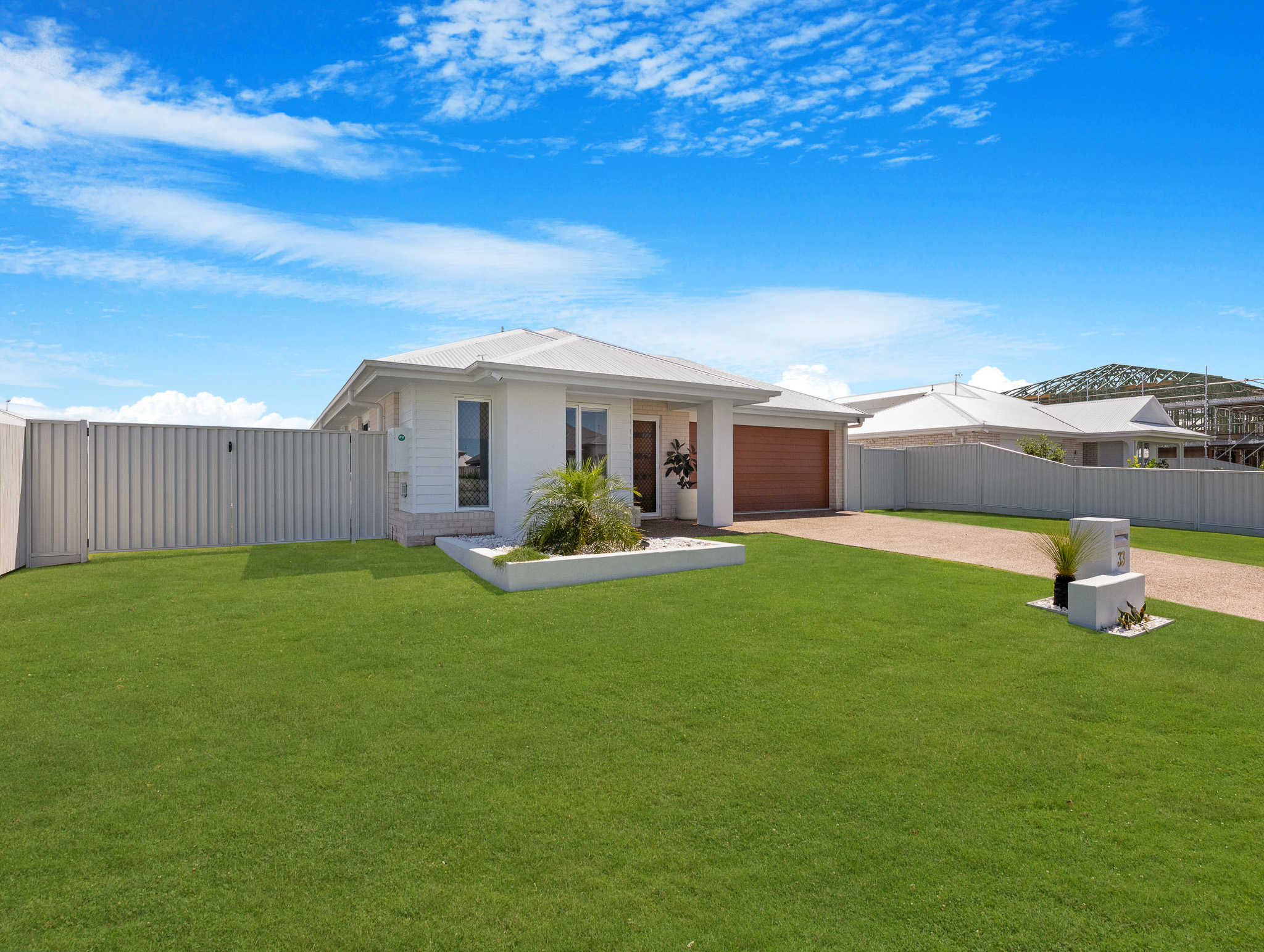 33 Jannik Terrace, PIALBA, QLD 4655 AUS