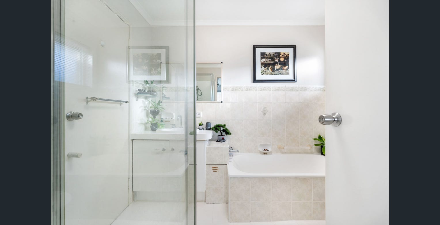 60 Dover Street, PIALBA, QLD 4655 AUS