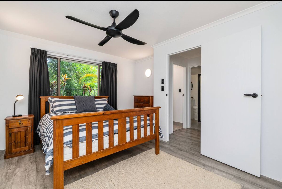 4/383 Esplanade, TORQUAY, QLD 4655 AUS