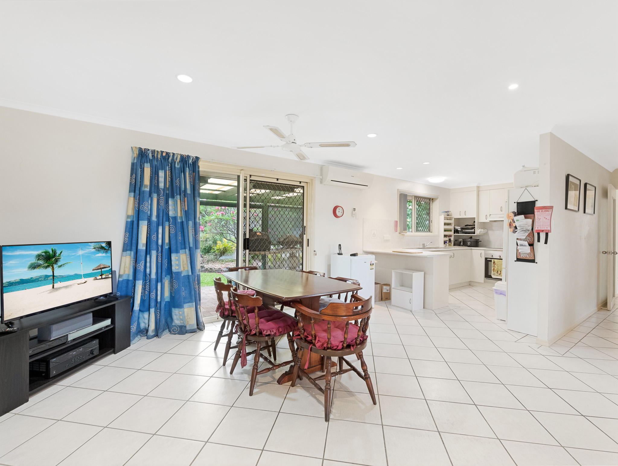 9 Magpie Court, ELI WATERS, QLD 4655 AUS