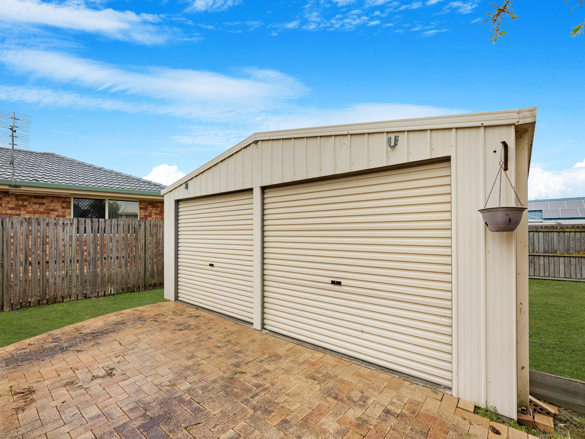9 Magpie Court, ELI WATERS, QLD 4655 AUS