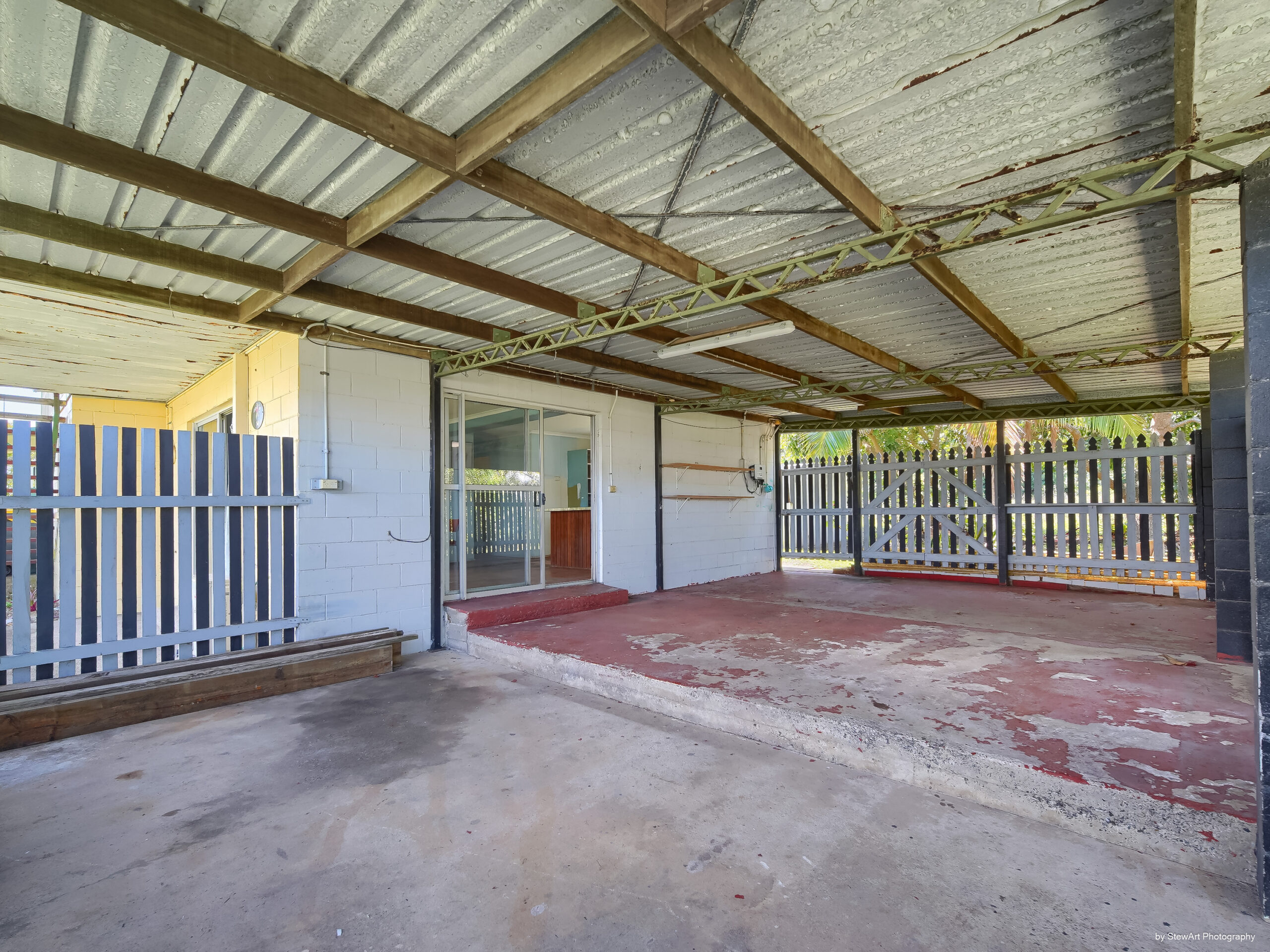 14 Paradise Street, POINT VERNON, QLD 4655 AUS