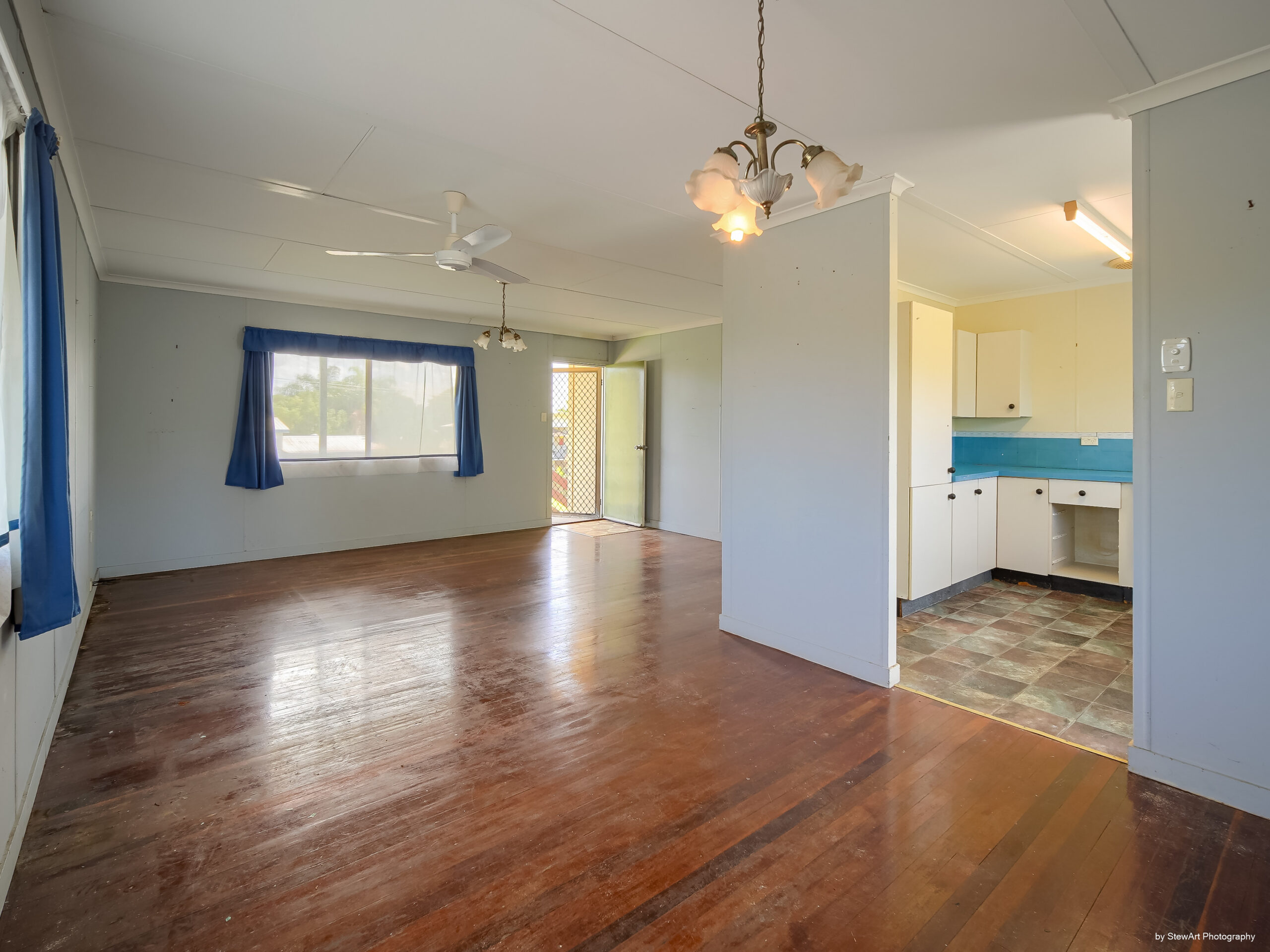 14 Paradise Street, POINT VERNON, QLD 4655 AUS