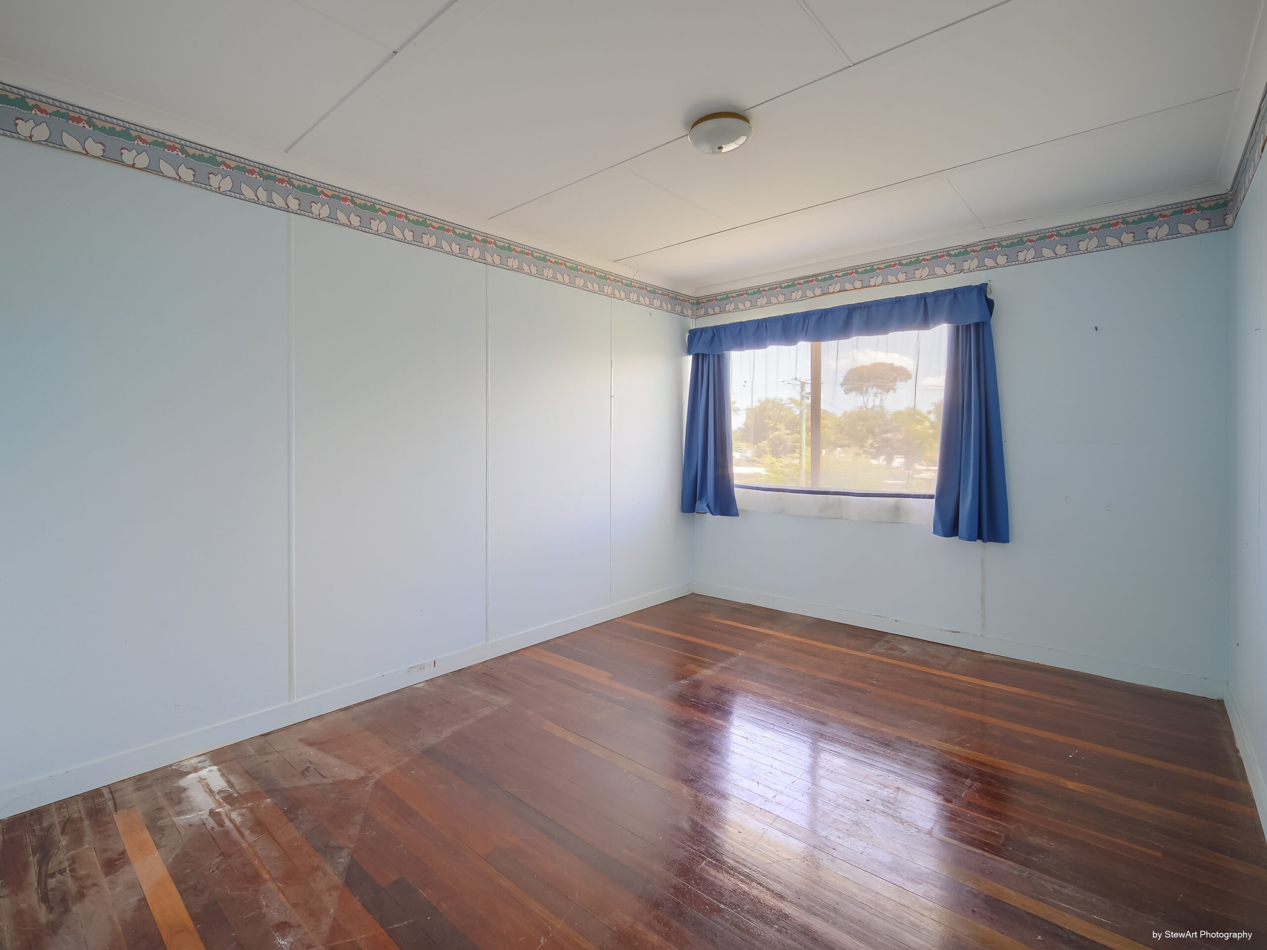 14 Paradise Street, POINT VERNON, QLD 4655 AUS