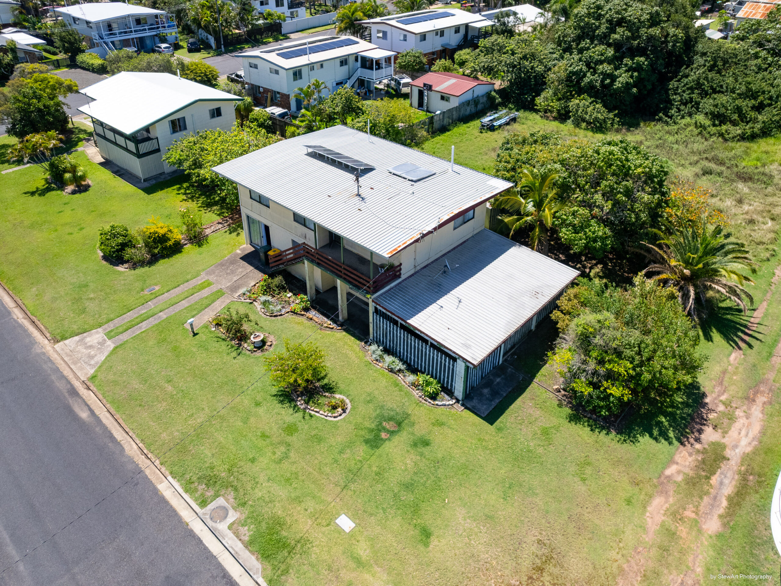 14 Paradise Street, POINT VERNON, QLD 4655 AUS