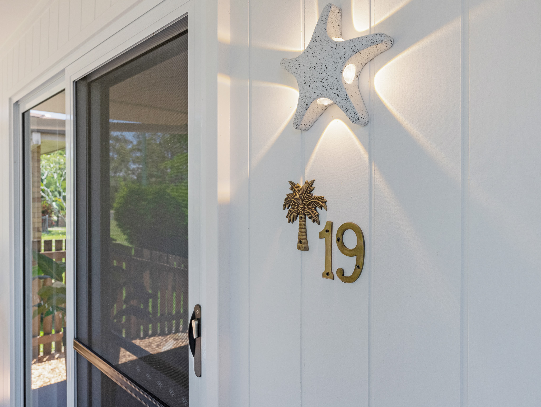 19 Barnstaple Street, TORQUAY, QLD 4655 AUS