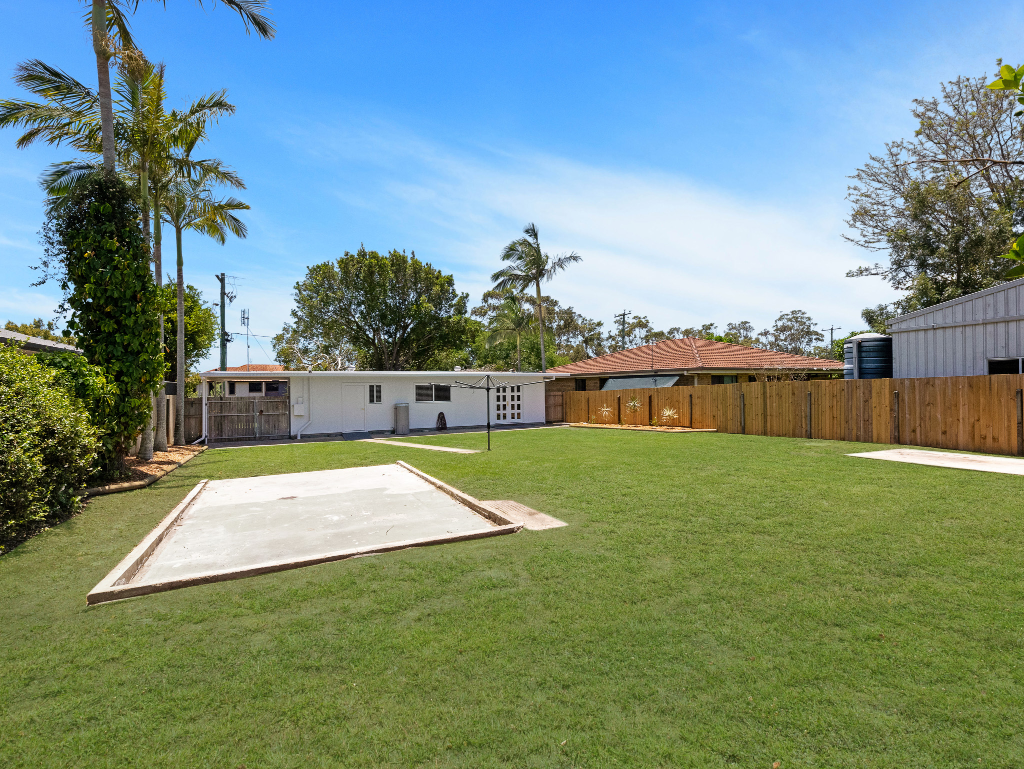 19 Barnstaple Street, TORQUAY, QLD 4655 AUS