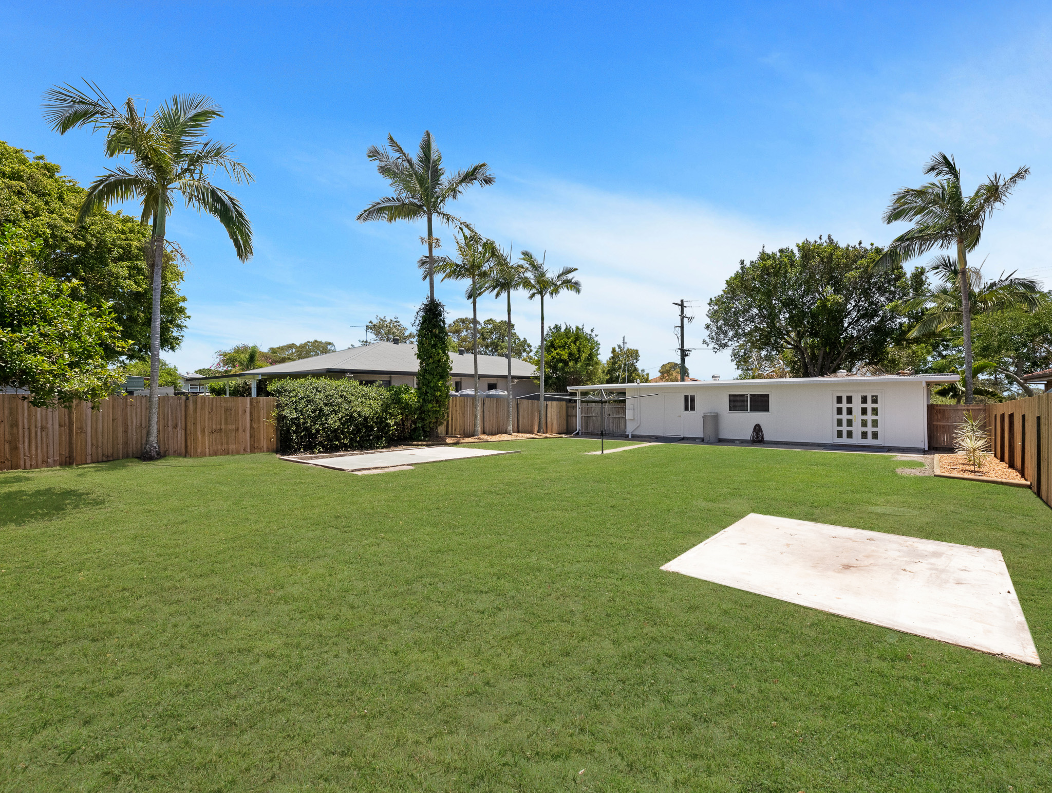 19 Barnstaple Street, TORQUAY, QLD 4655 AUS