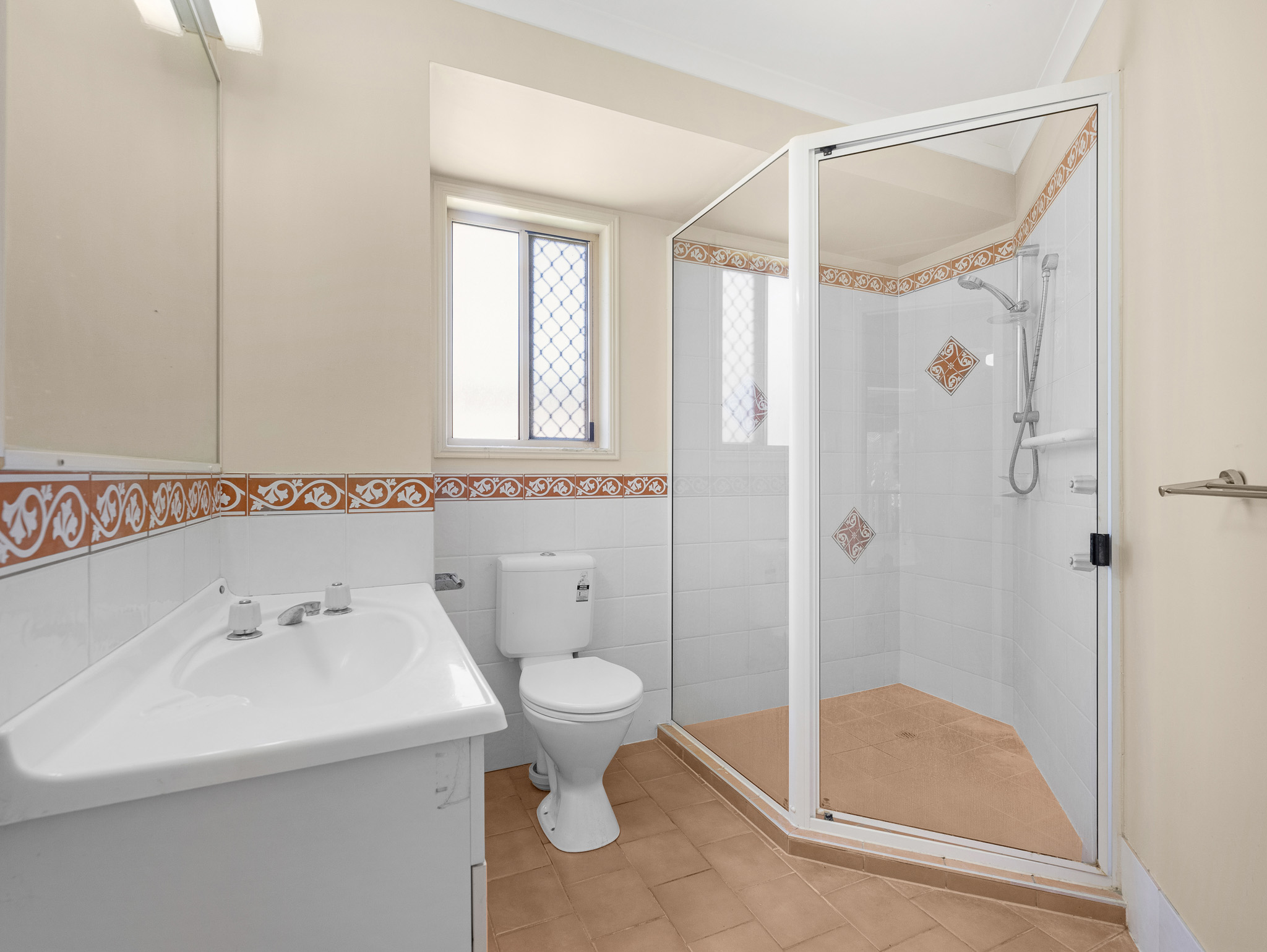 93-95 Nissen St, URRAWEEN, QLD 4655 AUS