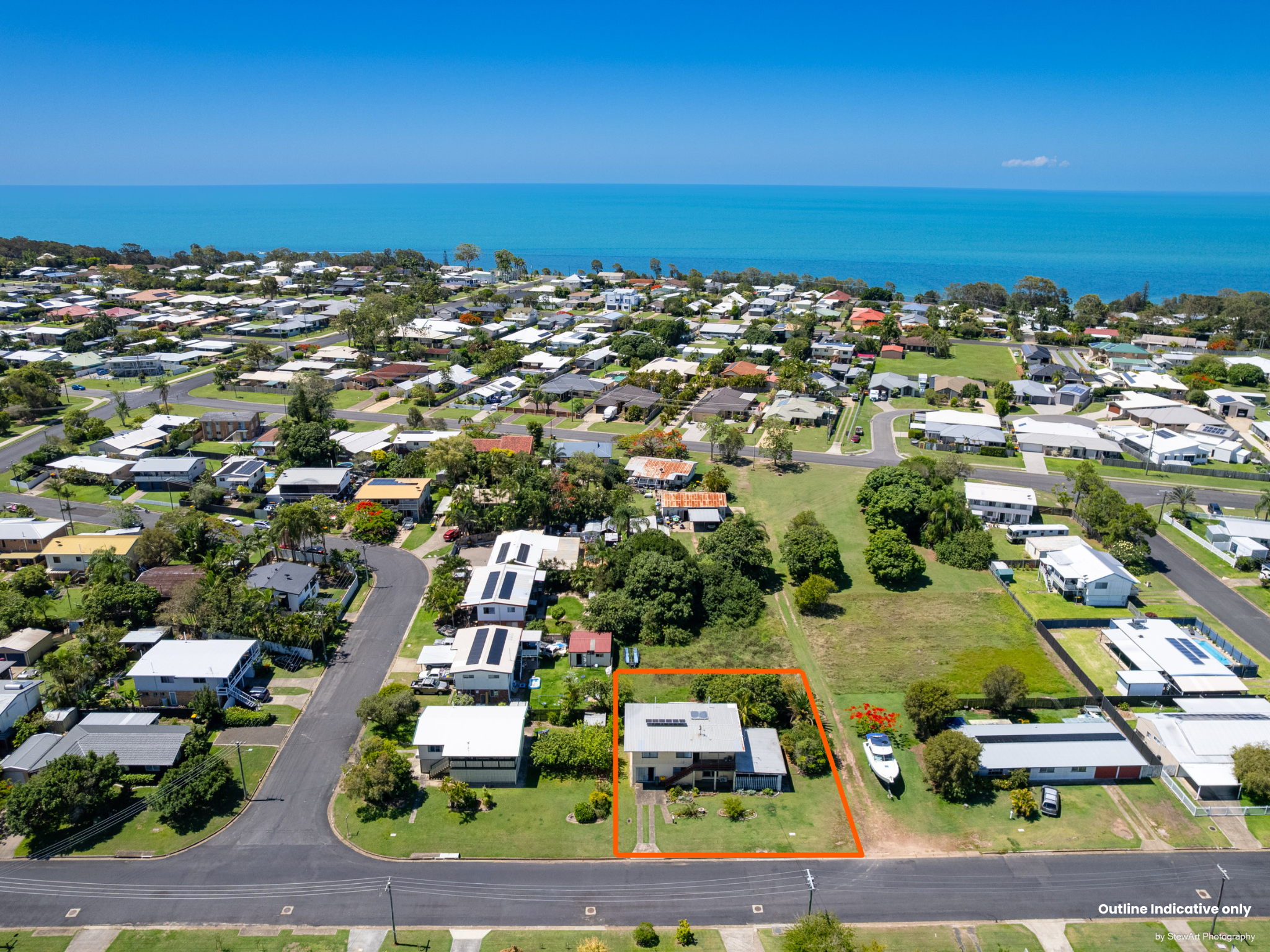 14 Paradise Street, POINT VERNON, QLD 4655 AUS