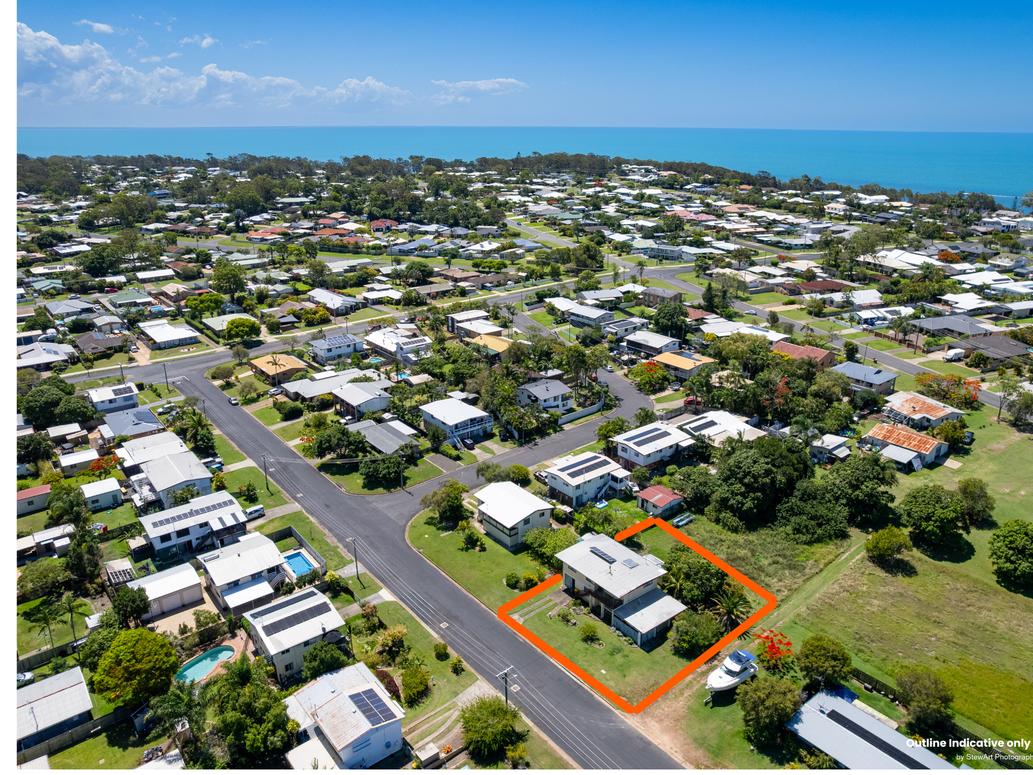 14 Paradise Street, POINT VERNON, QLD 4655 AUS