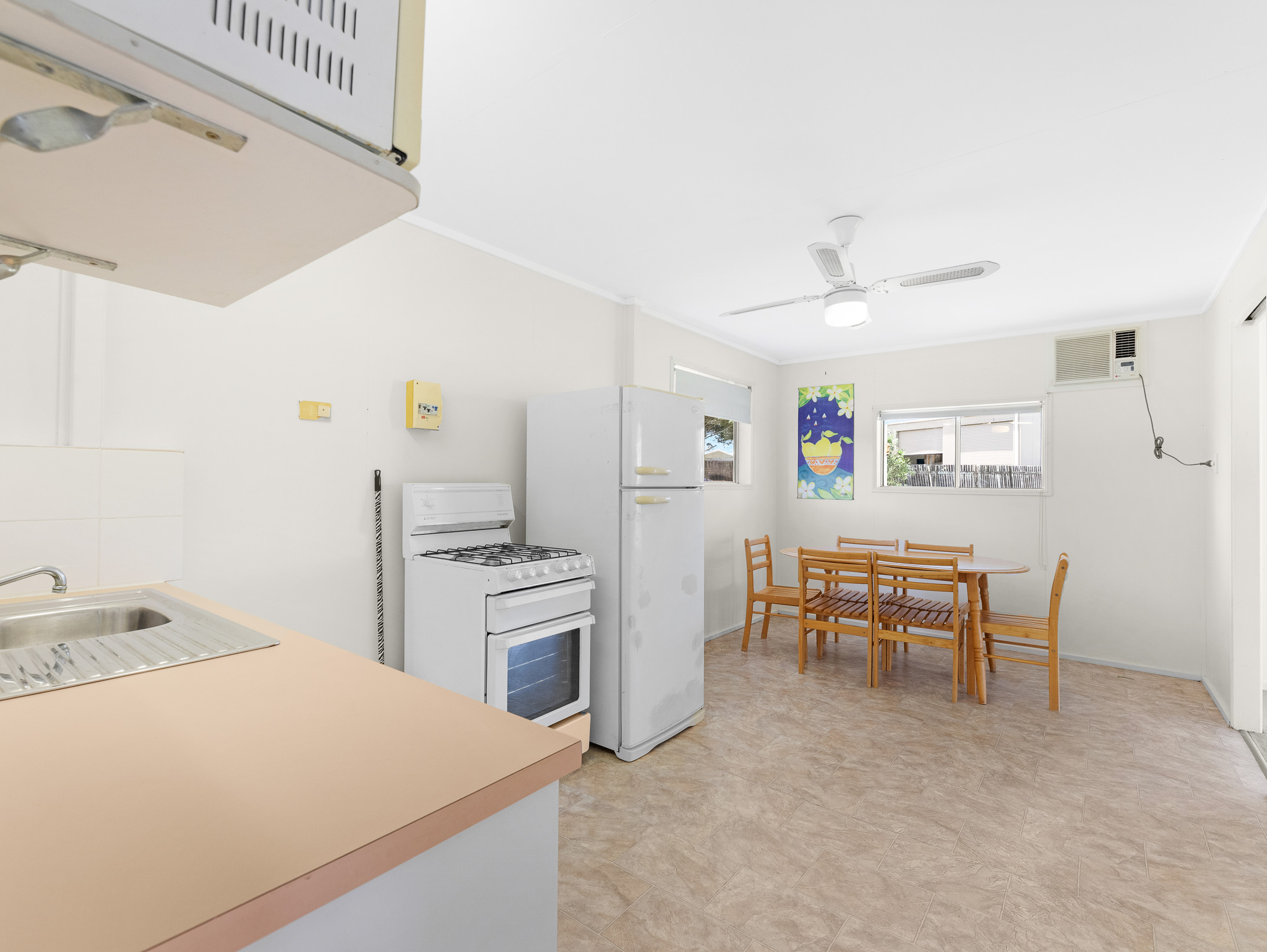 40-46 Ladbroke Cresent, URANGAN, QLD 4655 AUS