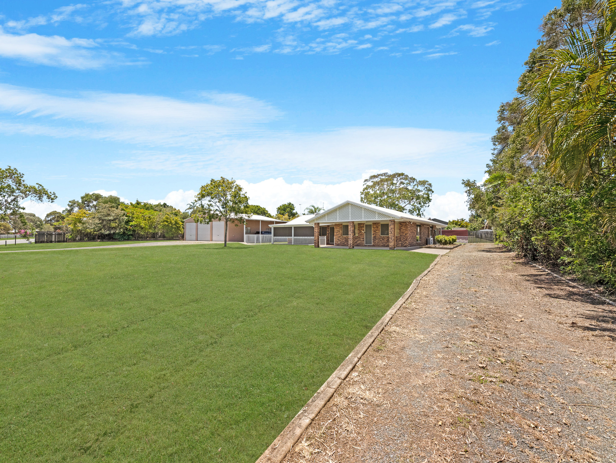 40-46 Ladbroke Cresent, URANGAN, QLD 4655 AUS