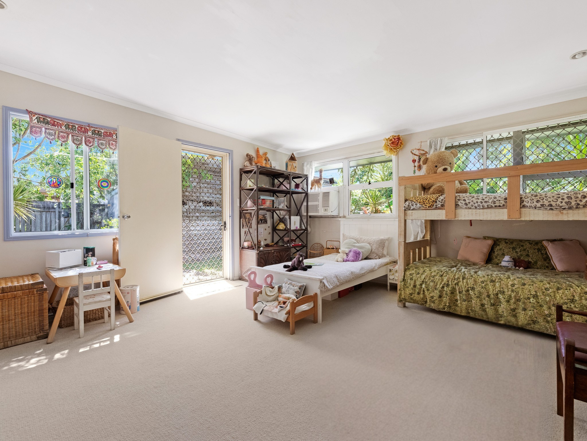 9 Mant Street, POINT VERNON, QLD 4655 AUS